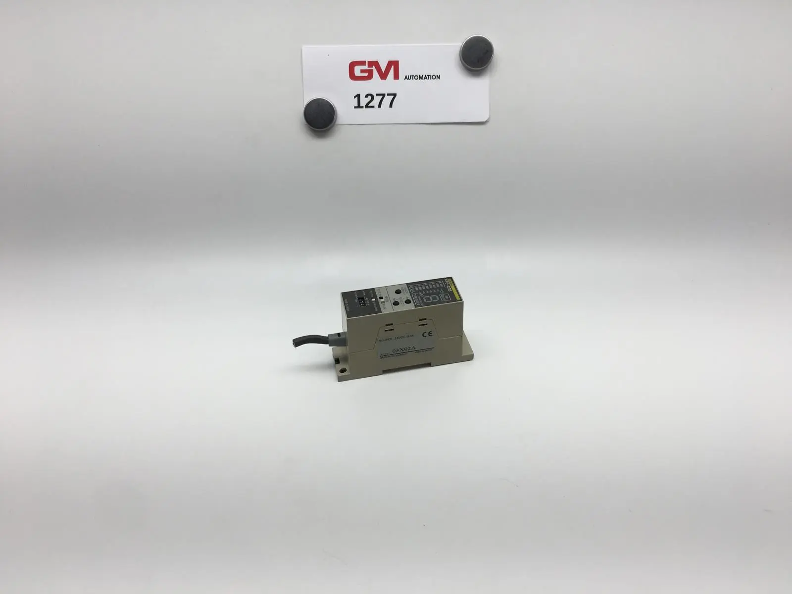 Omron Corporation Sensorkontroller F10-C35 24VDC 0.3A SENSOR CONTROLLER Unit
