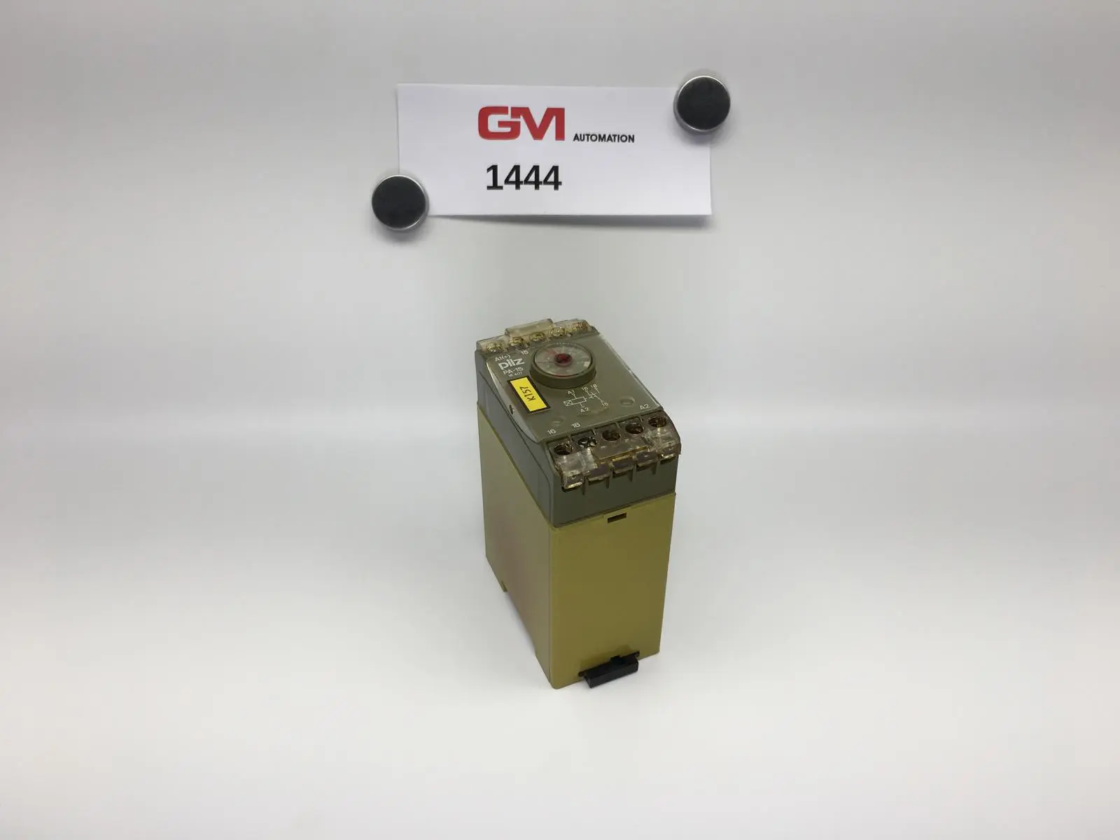 Produktfoto 1 von Pilz Zeitrelais 445320 PA-1S/10s/42V~/1Uz ansprechverzögert Relais PA 42V