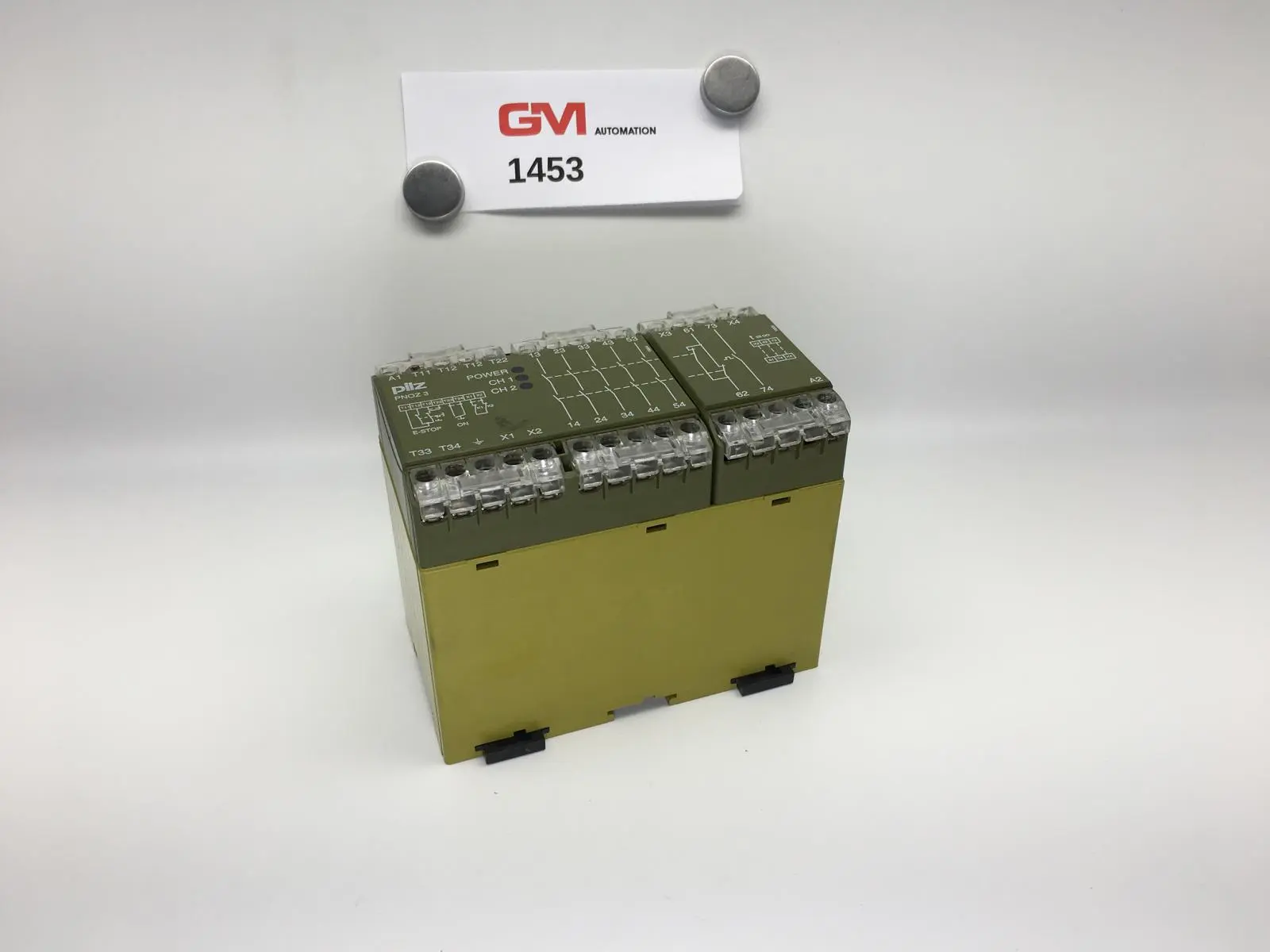 Produktfoto 1 von Pilz Sicherheitsschaltgerät 474856 PNOZ3 Relais Safety Relay 5S/1Ö 1W 230VAC