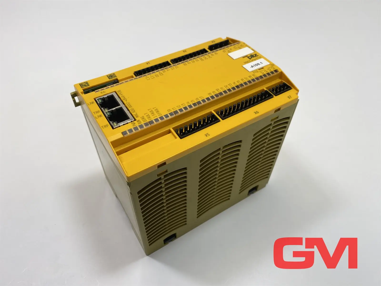 Produktfoto 1 von Pilz Sicherheitssystem PNOZ m1p ETH safe controller Modbus/TCP 773103 V. 6.4