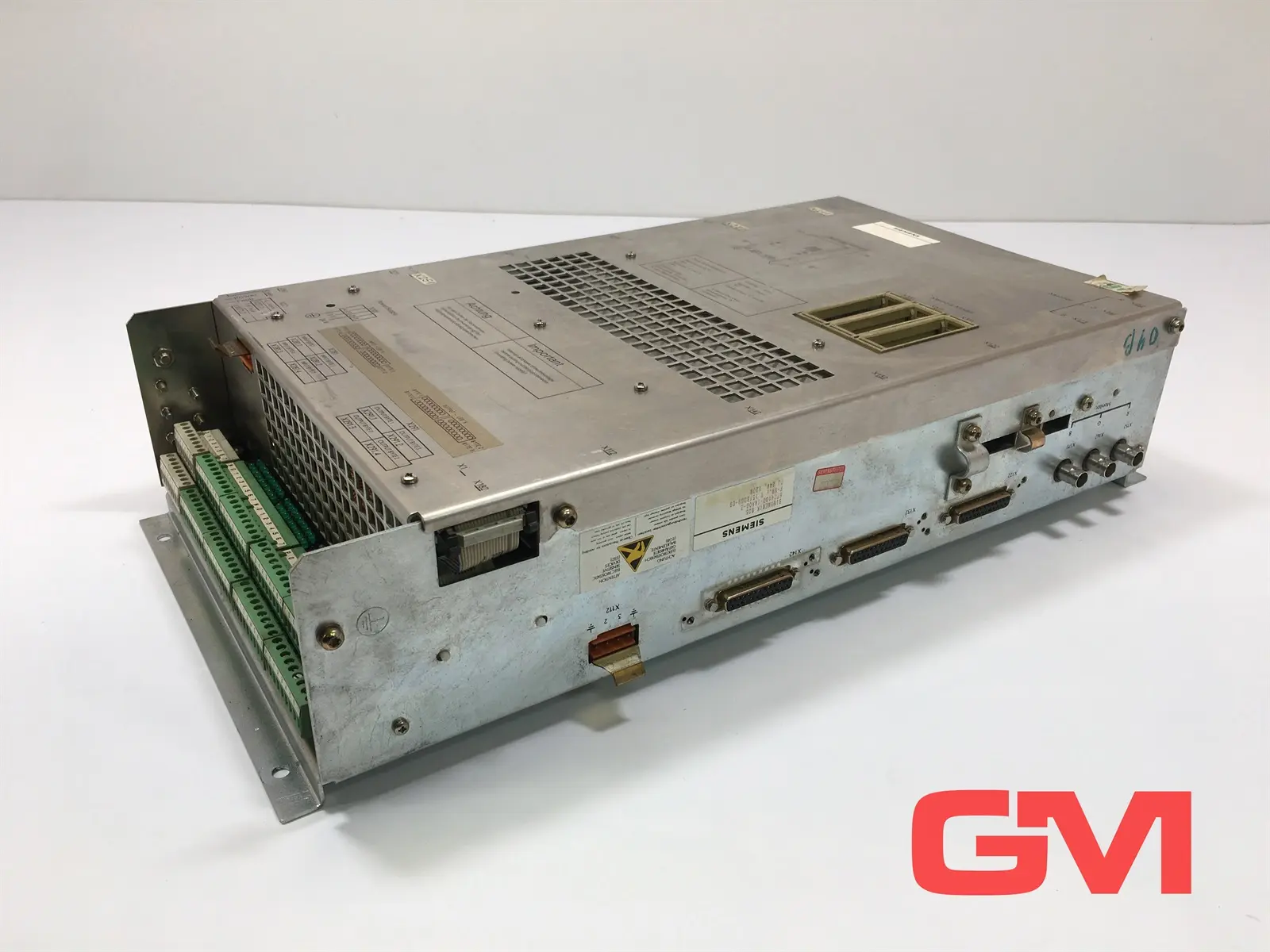 Produktfoto 1 von Siemens Streckensteuerung 6FC4100-1AA00-Z Sinumerik 805 Zentralgerät Version K
