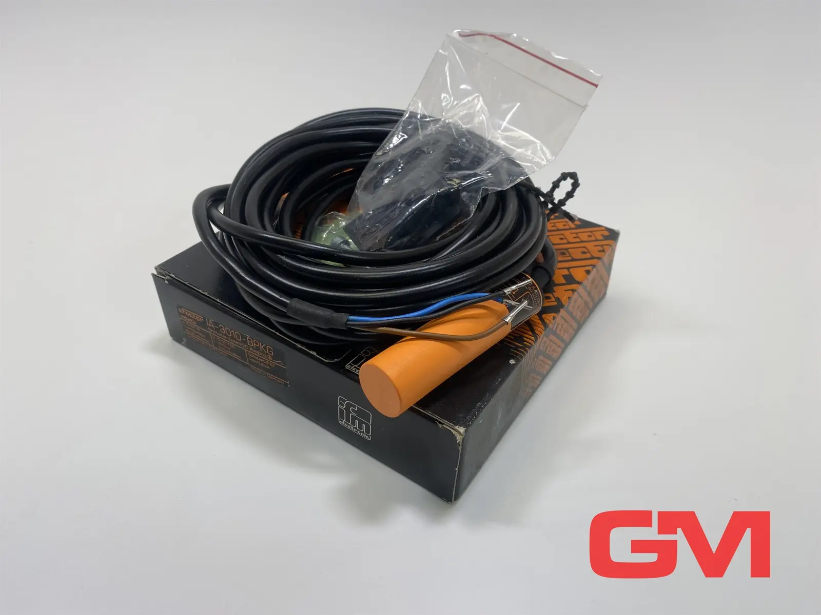 Produktfoto 1 von ifm Induktiver Sensor efector IA-3010-BPKG inductive sensor 10-55V DC s: 10 mm