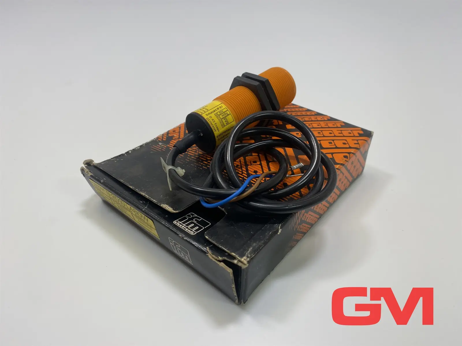 Produktfoto 1 von ifm Induktiver Sensor efector II-2010LABOW inductive sensor 20-250V 10 mm b