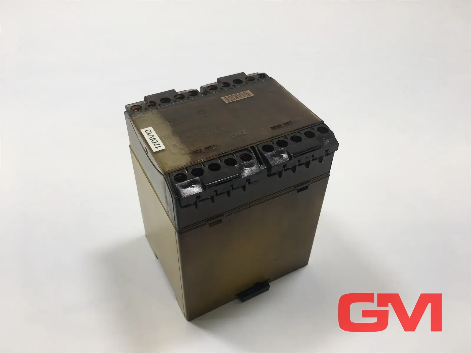 Produktfoto 1 von PILZ Sicherheitsrelais PNOZ 24VDC safety relay 474695 Not Aus 3S 1Ö beschädigt