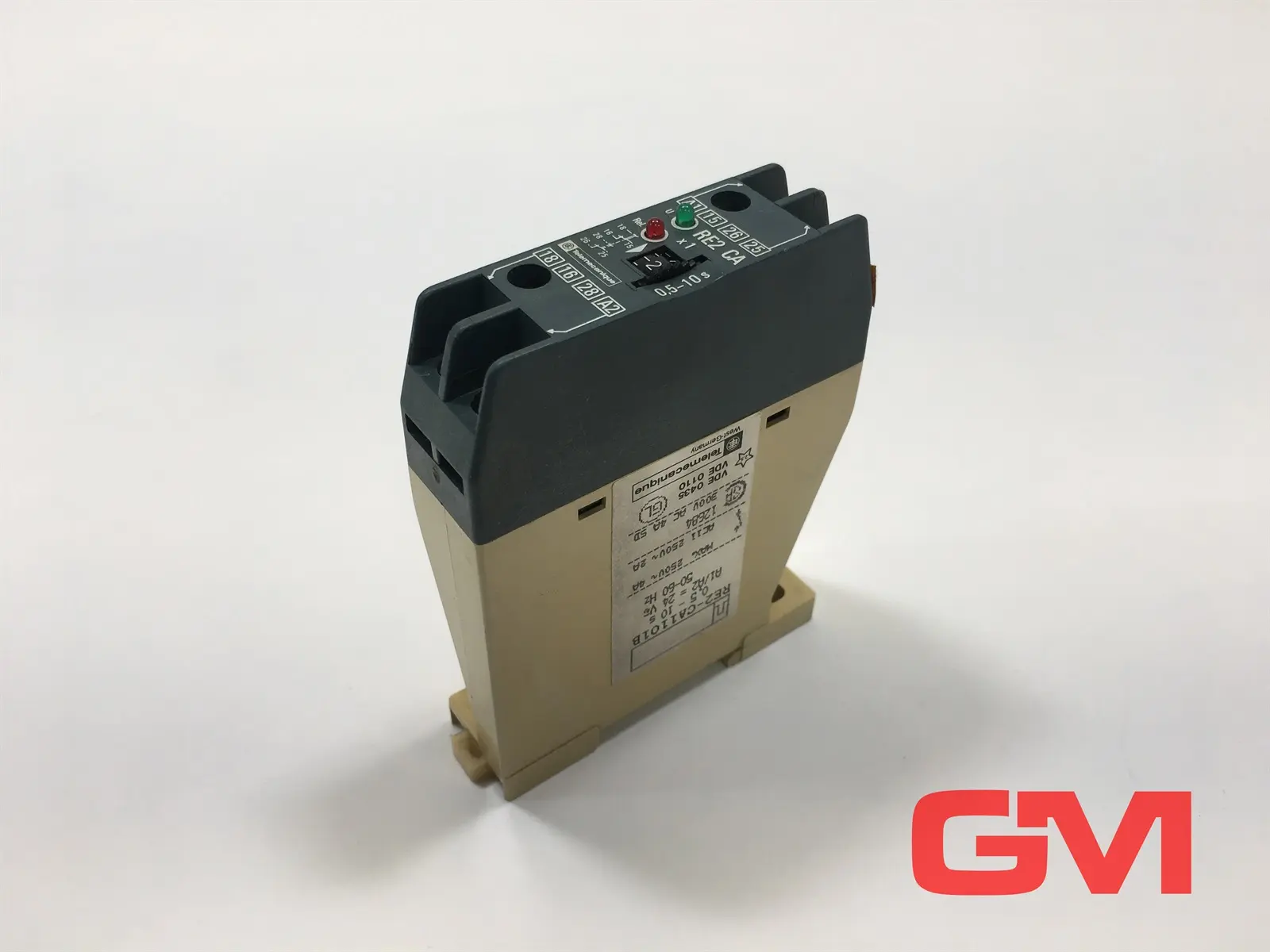 Produktfoto 1 von Telemecanique Zeitrelais RE2-CA1101B time relay RE2 CA 0,5-10s 24 V beschädigt