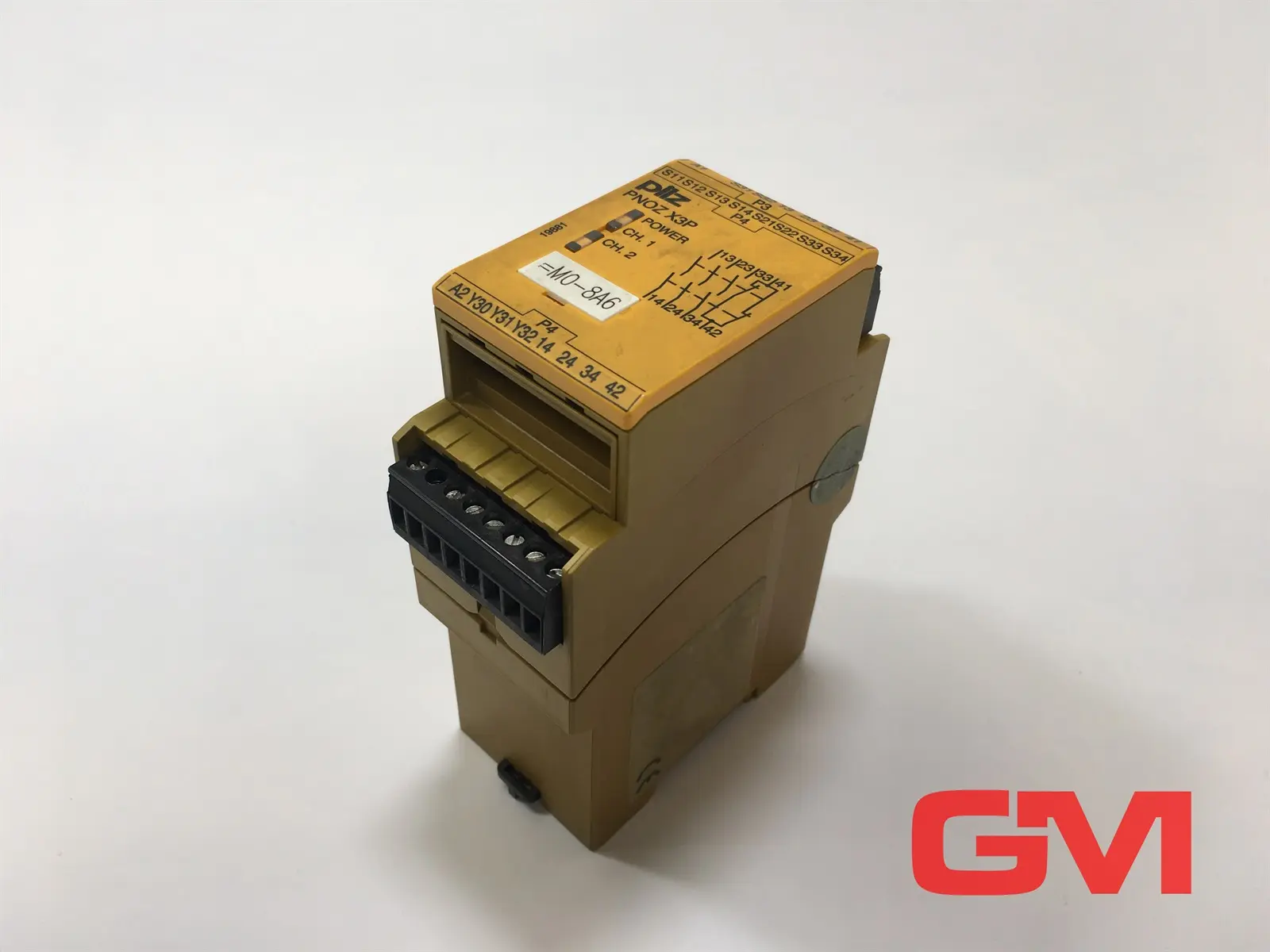Produktfoto 1 von Pilz Not-Aus-Schaltgerät 777310 safety relay PNOZ X3P 24VDC 24VAC beschädigt