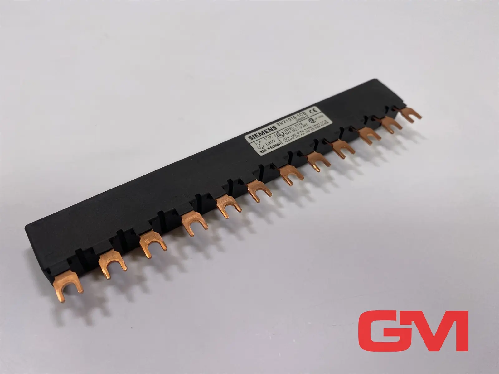 Produktfoto 1 von Siemens 3-Phasen Sammelschiene 3RV1915-1CB 3-phase busbar Abstand 45mm 63A