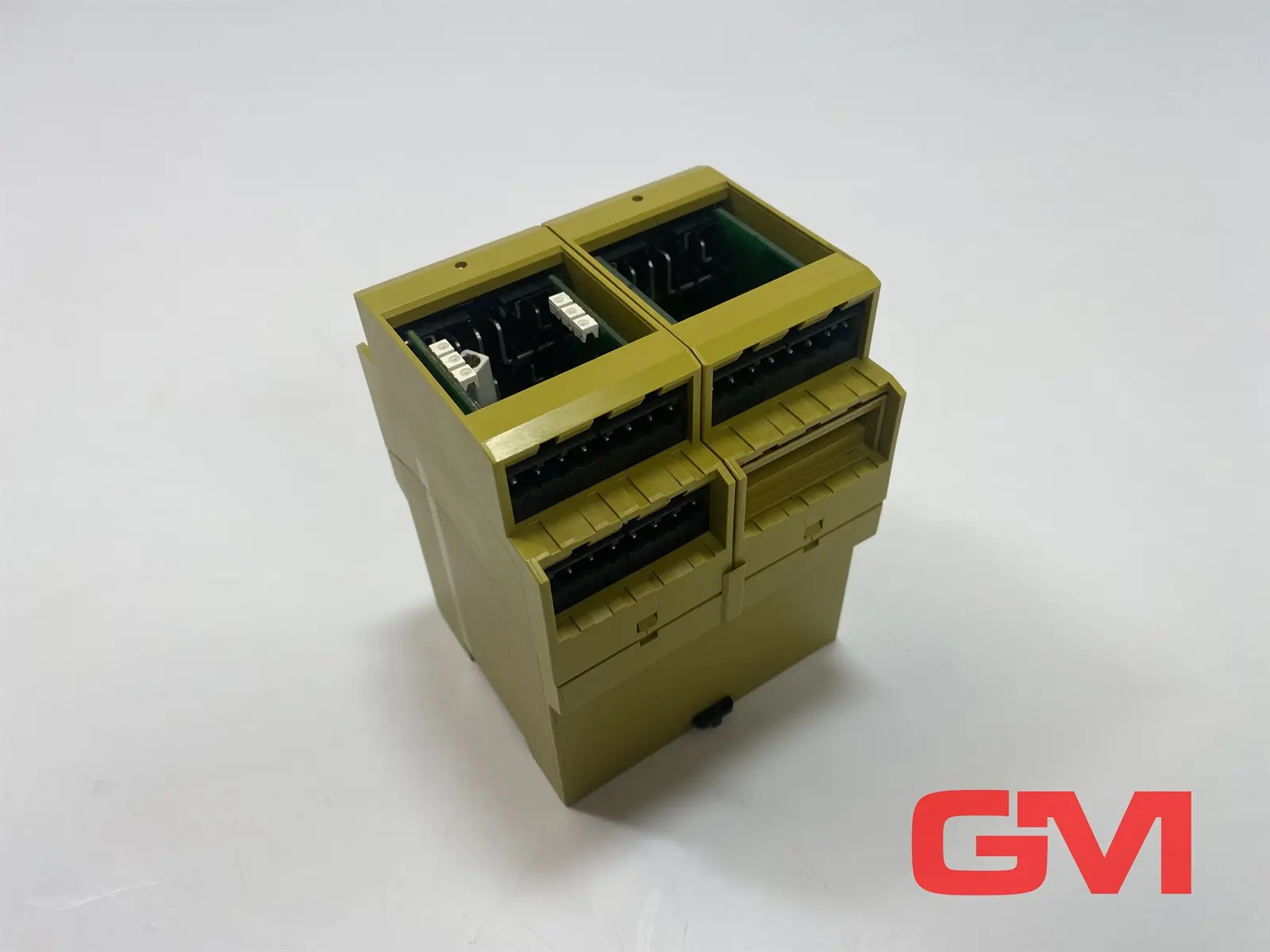 Produktfoto 1 von PILZ Sicherheitsschaltgerät PNOZ X9P 24VDC 7n/o 2n/c 2so relay 777609 defekt