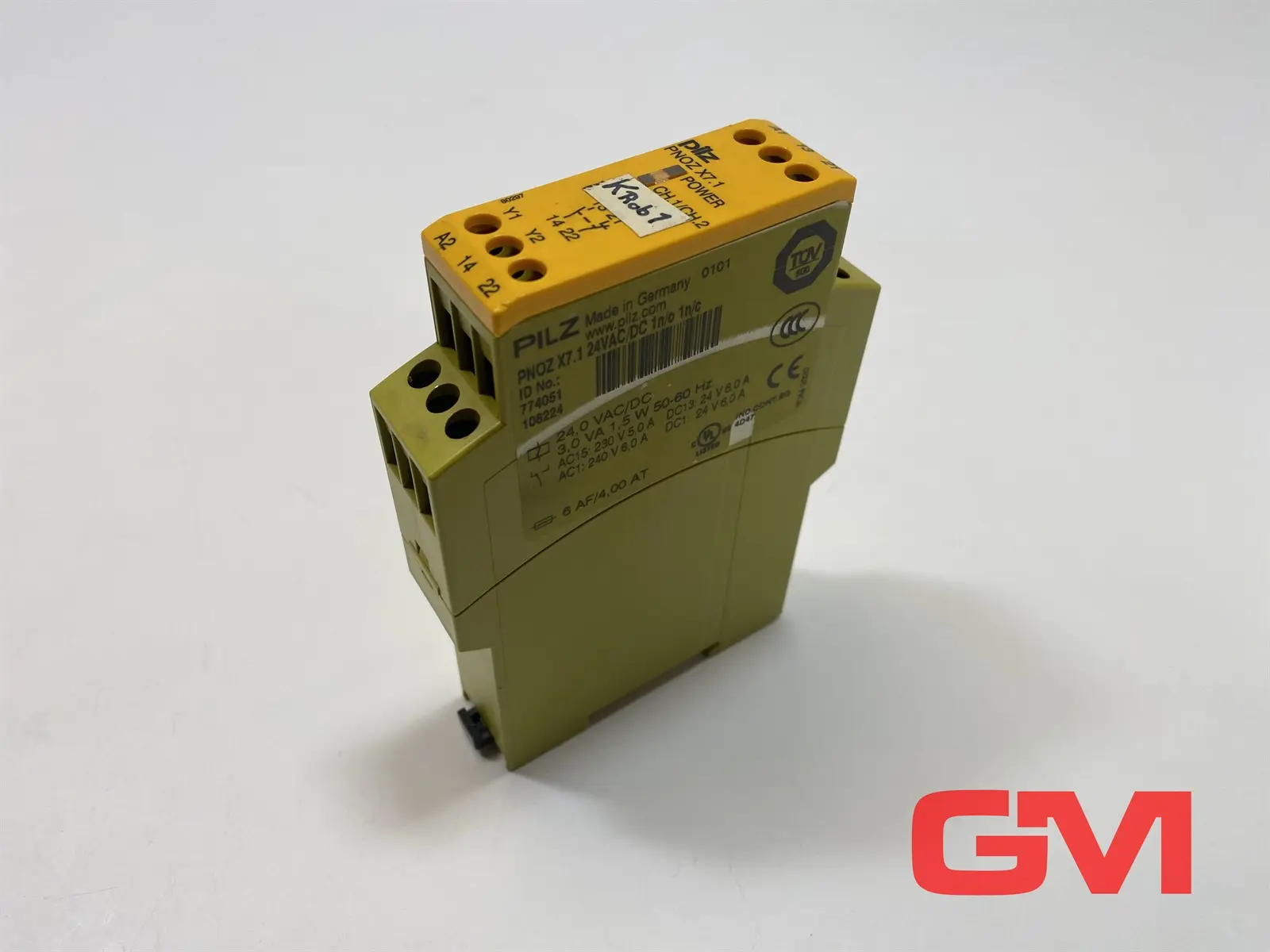 Produktfoto 1 von Pilz Sicherheitsrelais 774051 safety relay PNOZ X7.1 24VAC/DC 1n/o 1n/c Not-Aus