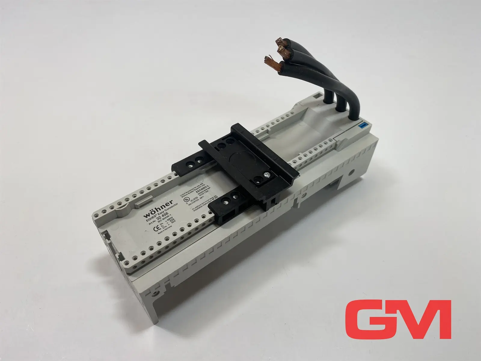 Produktfoto 1 von Wöhner Sammelschienenadapter 32456 busbar adapter EQUES 60Classic 63A beschädigt