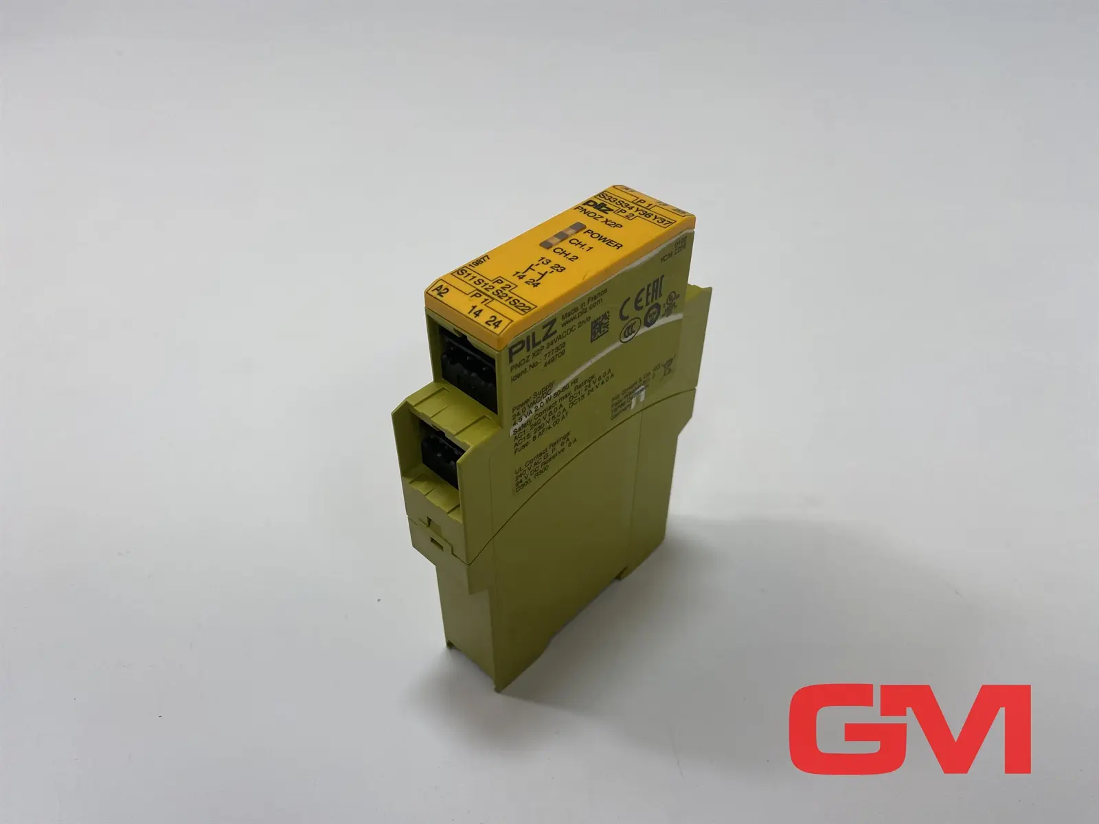 Produktfoto 1 von Pilz Sicherheitsschaltgerät 777303 Safety Relay Module PNOZ X2P Klammer fehlt