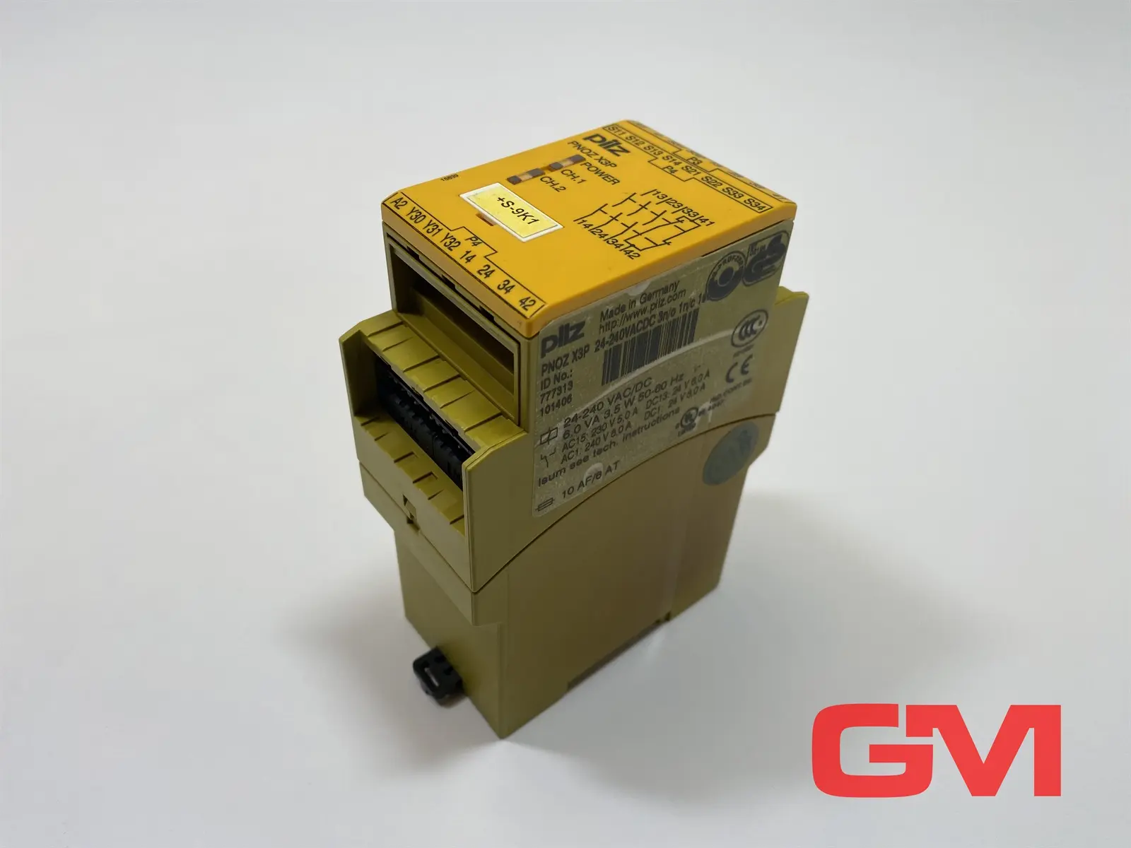 Produktfoto 1 von Pilz Sicherheitsrelais PNOZ X3P 240VAC/DC safety relay 777313 leicht beschädigt