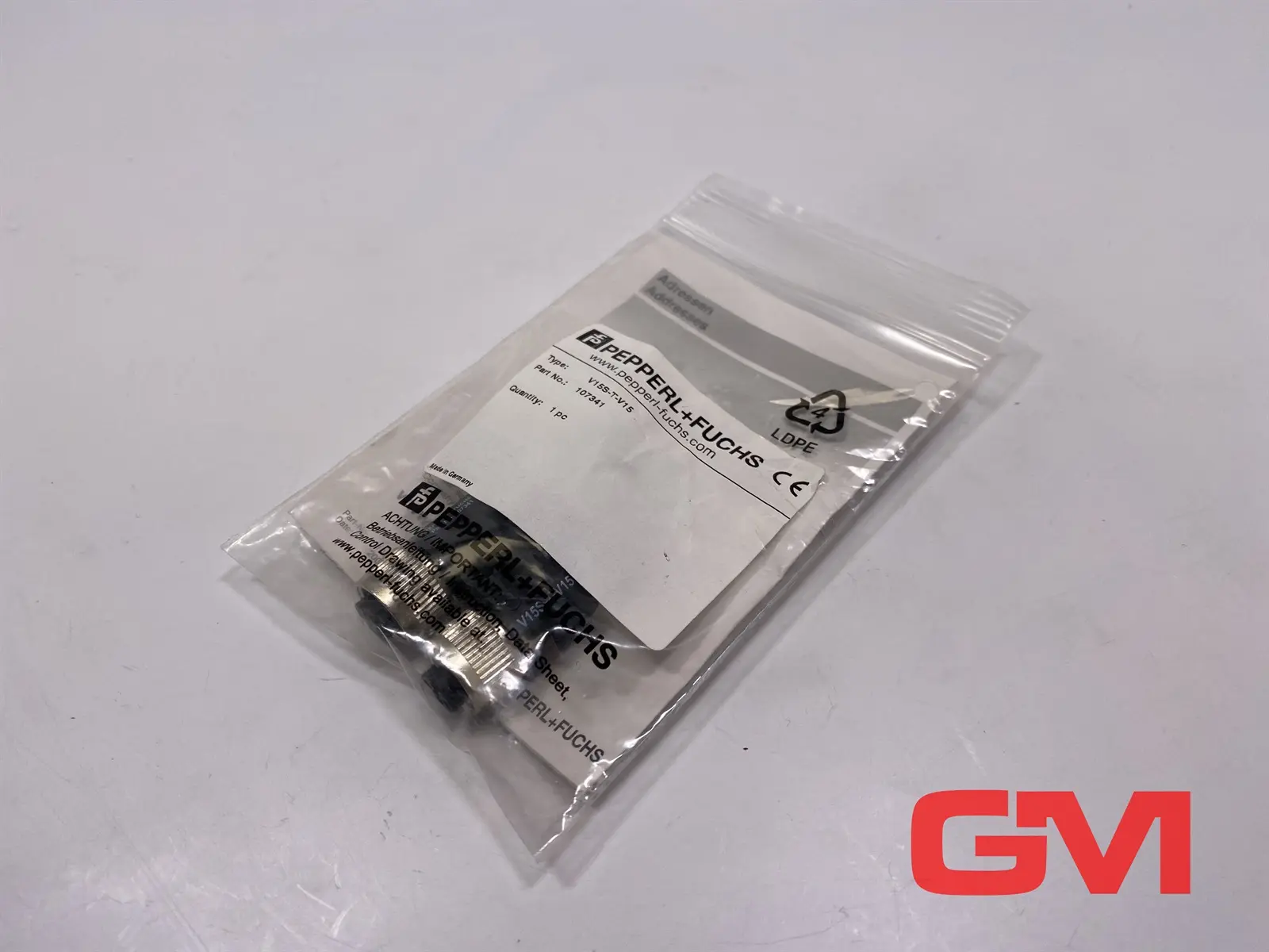 Produktfoto 1 von Pepperl+Fuchs Y-Verteiler V15S-T-V15 Y-distributor 107341 M12-Stecker/M12 Buchse
