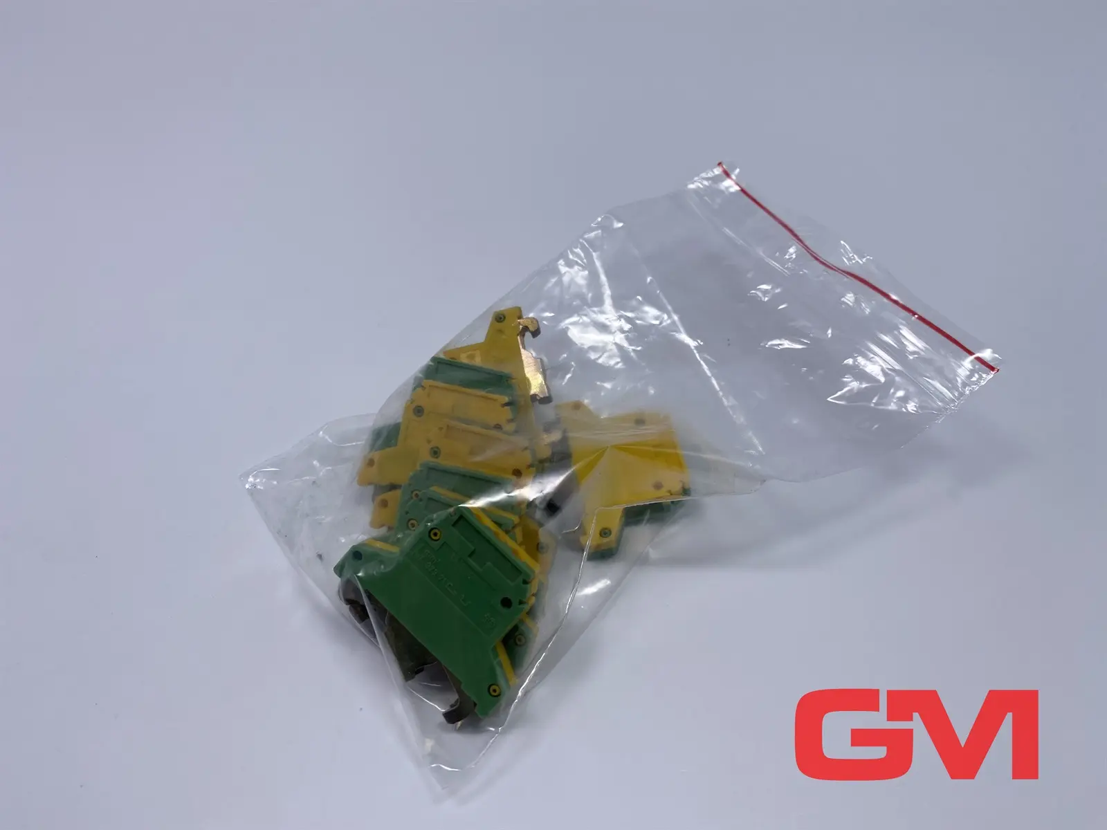 Produktfoto 1 von VPE 8x Legrand Erdeklemmenblock Ref. 37371 ground terminal block 4mm Klemme