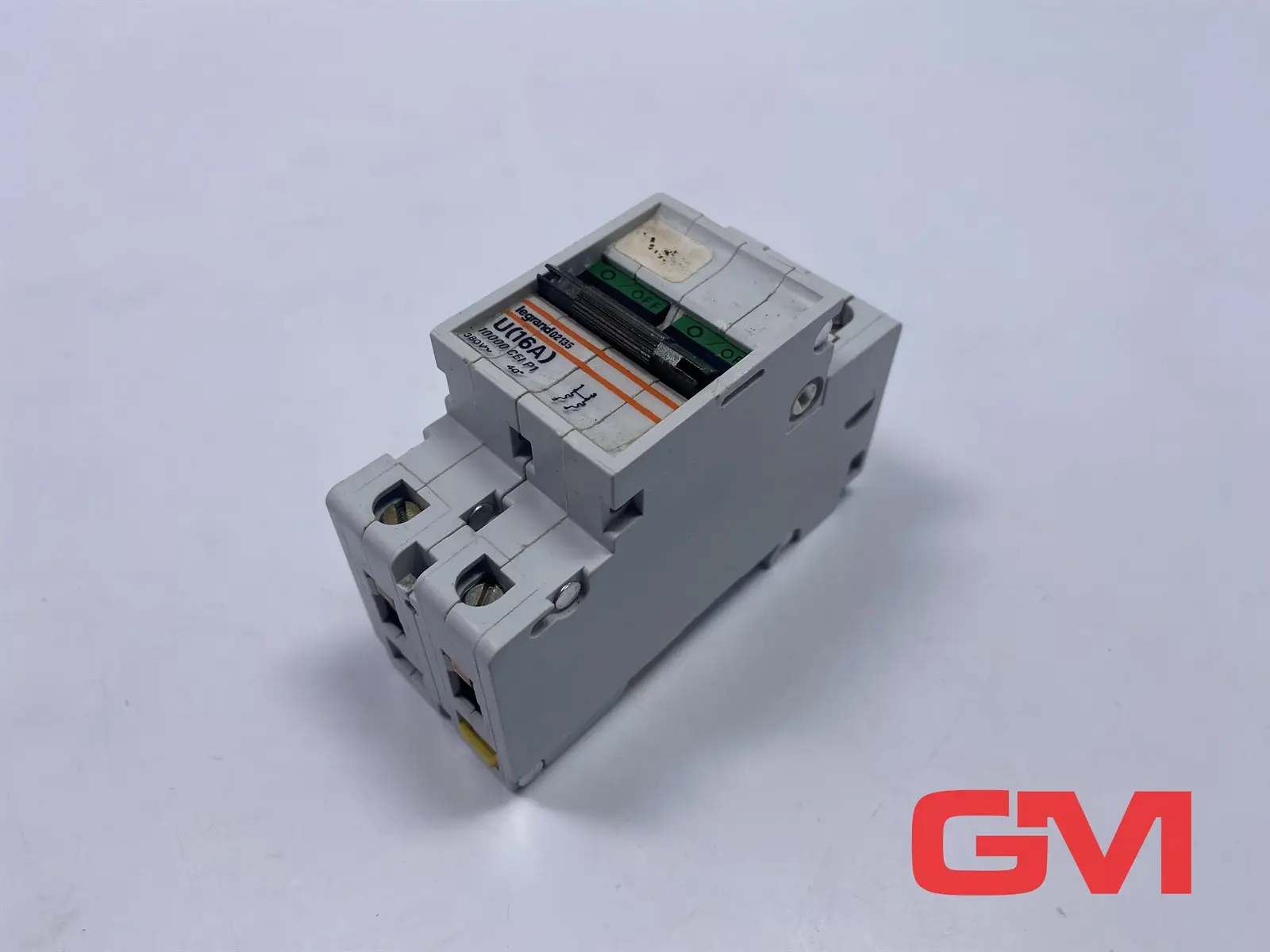 Produktfoto 1 von Legrand Schutzschalter legrand02135 safety switch U(16A) 380V 40° Schalter