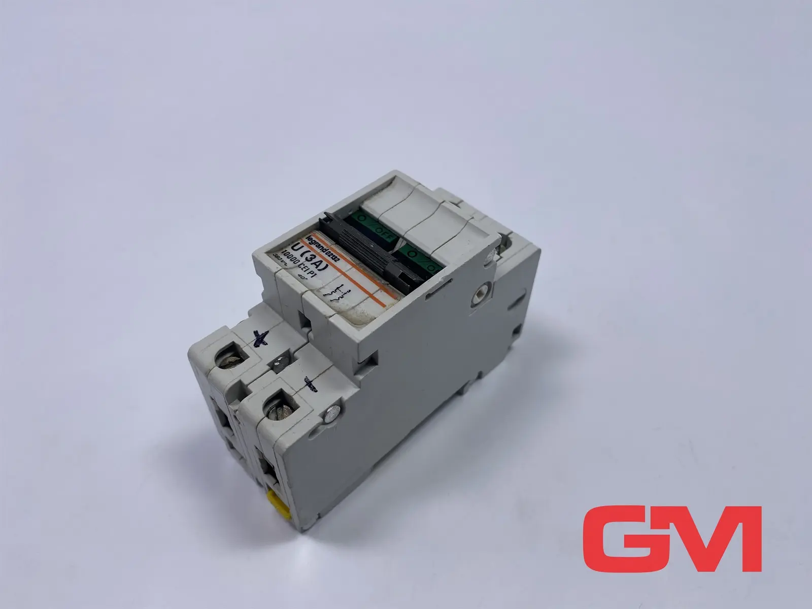 Produktfoto 1 von Legrand Sicherungsschalter 02132 safety switch U(3A) 1000 CEI P1 380V 40°