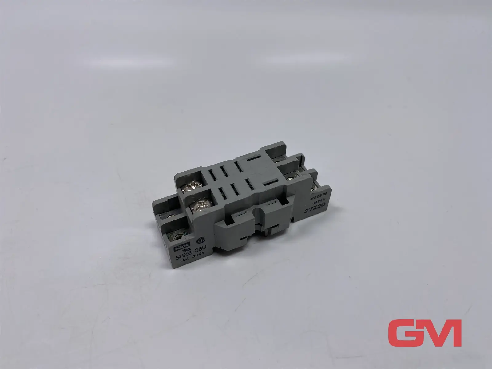 Produktfoto 1 von idec Relaissockel 28620 relay socket base SH2B-05U 10 A 300 V grau Buchse