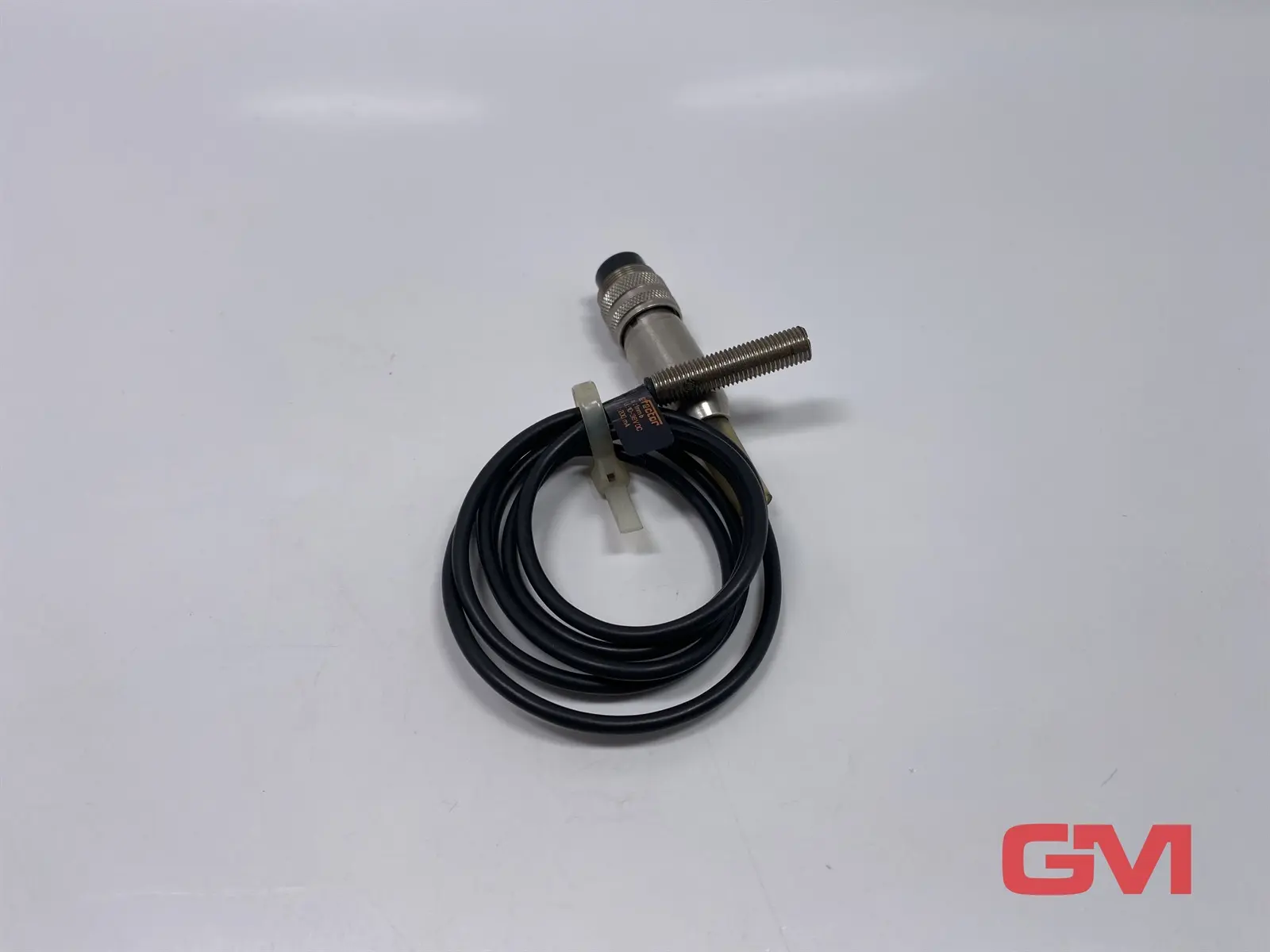 Produktfoto 1 von ifm Induktiver Sensor IEB3001-BPOG inductive sensor Näherungssensor mit Stecker
