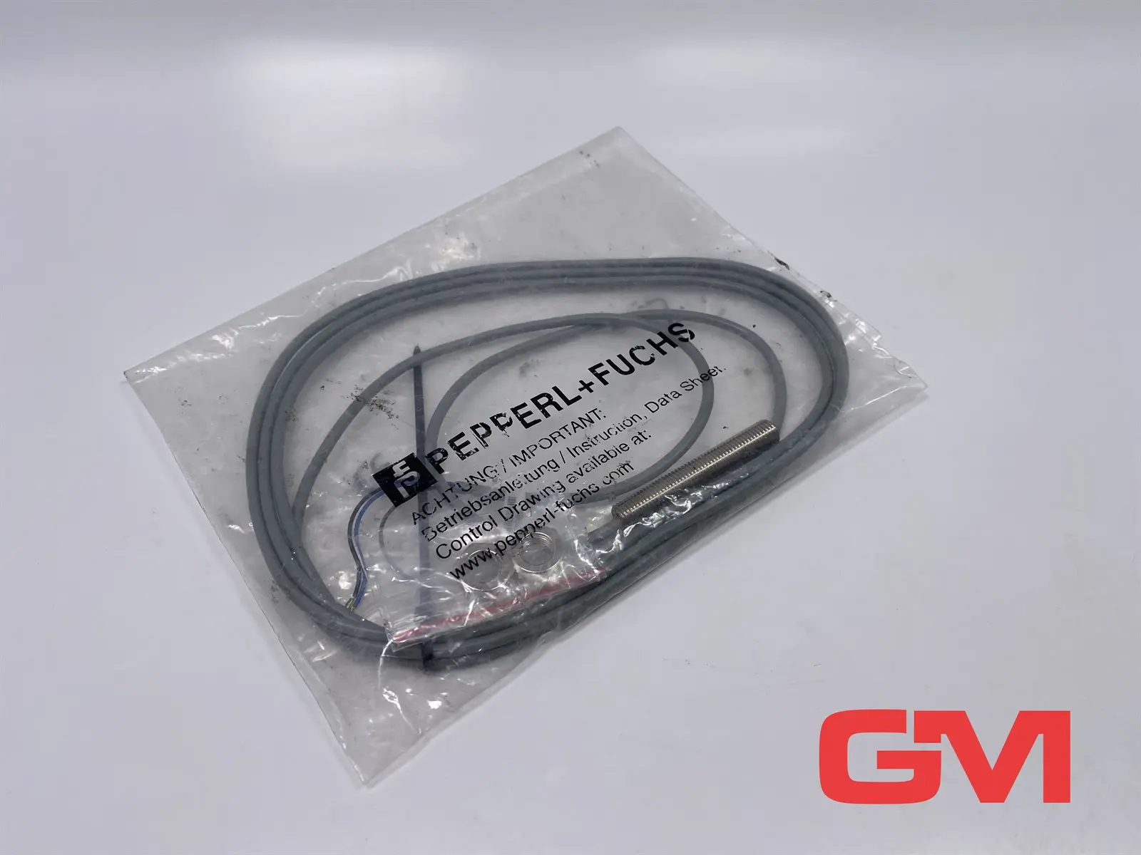 Produktfoto 1 von Pepperl + Fuchs Induktiver Sensor NBB1,5-8GM50-E2 inductive sensor 1,5 mm