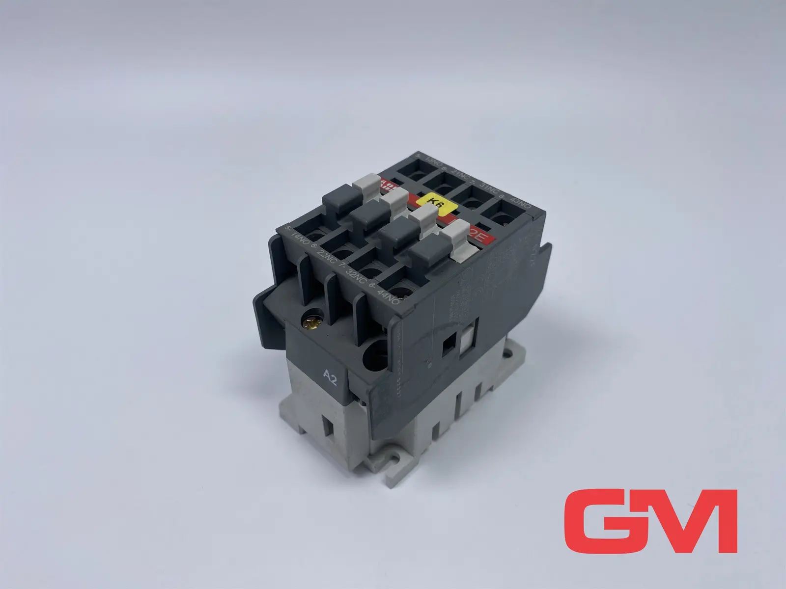 Produktfoto 1 von ABB Hilfsschütz N22E Auxiliary Contactor 220-230V 230-240V leicht beschädigt