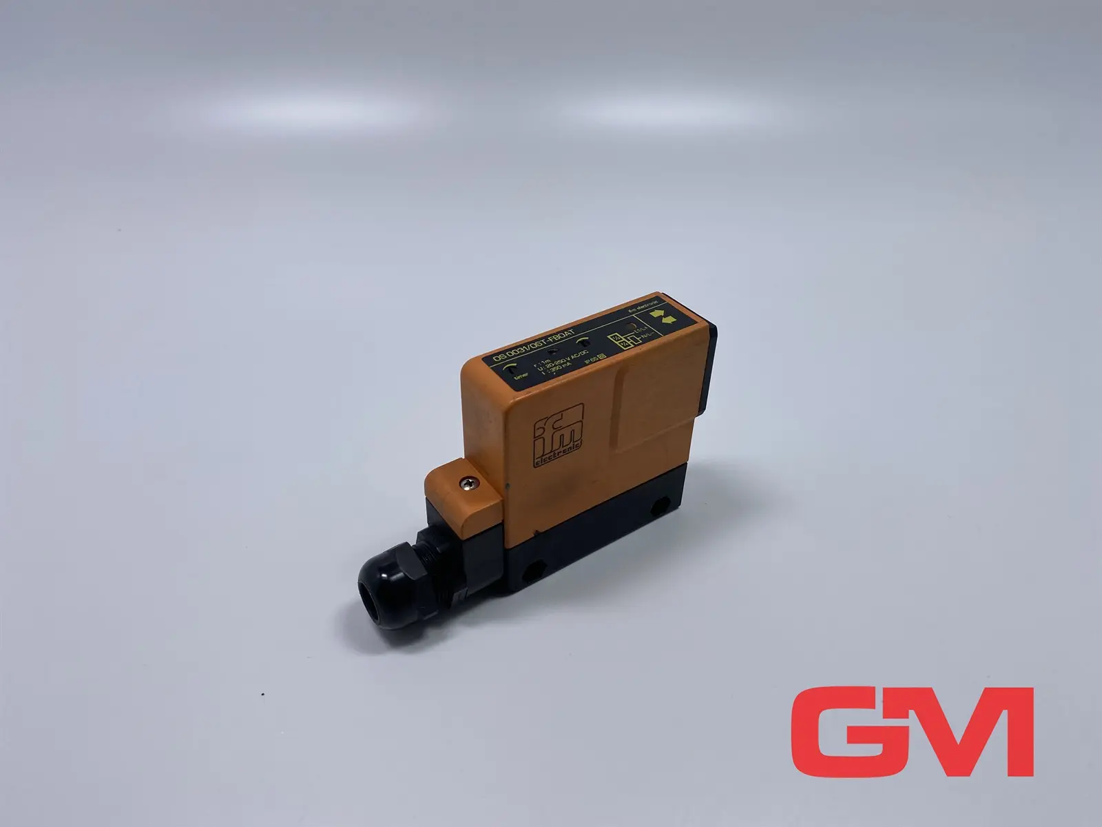 Produktfoto 1 von IFM Näherungssensor OS 0031/OST-FBOAT proximity sensor efector 20-250V AC/DC 1m