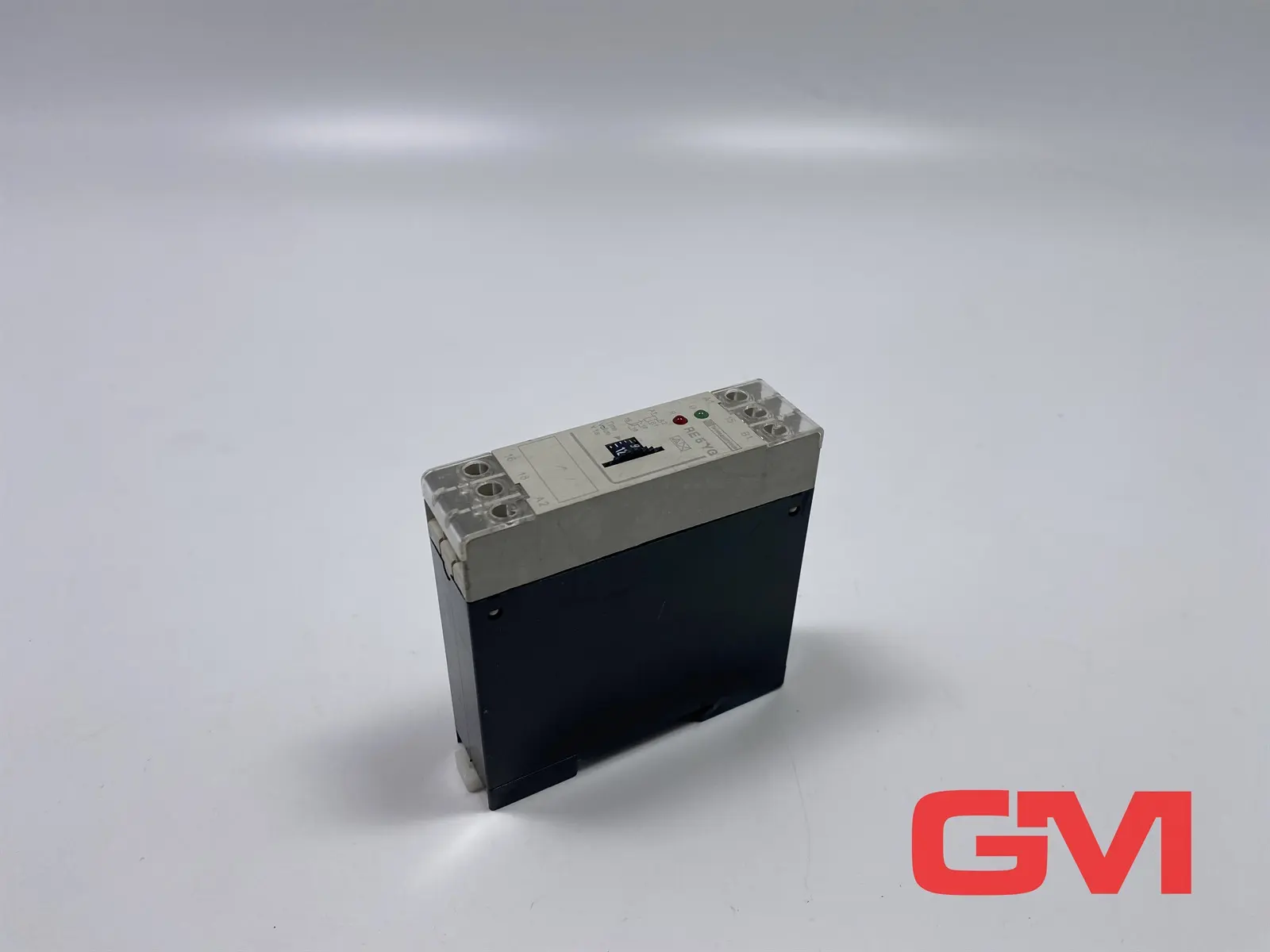 Produktfoto 1 von Telemecanique Zeitrelais RE5 YG310BM timing relay 0,3s-30s 220-240V 4A RE 5 YG