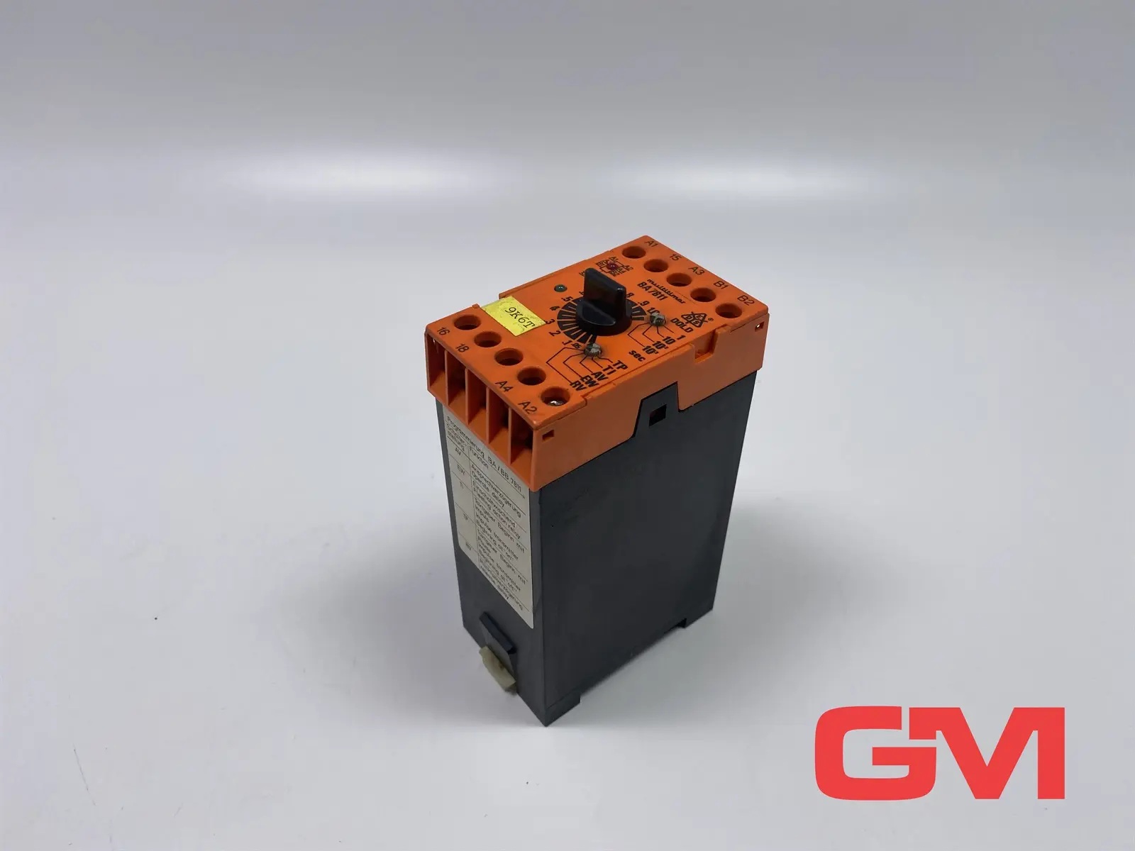 Produktfoto 1 von E. Dold & Söhne Multifunktionsrelais BA7811.81 relay AC50/60Hz 110-220V UC24-60V