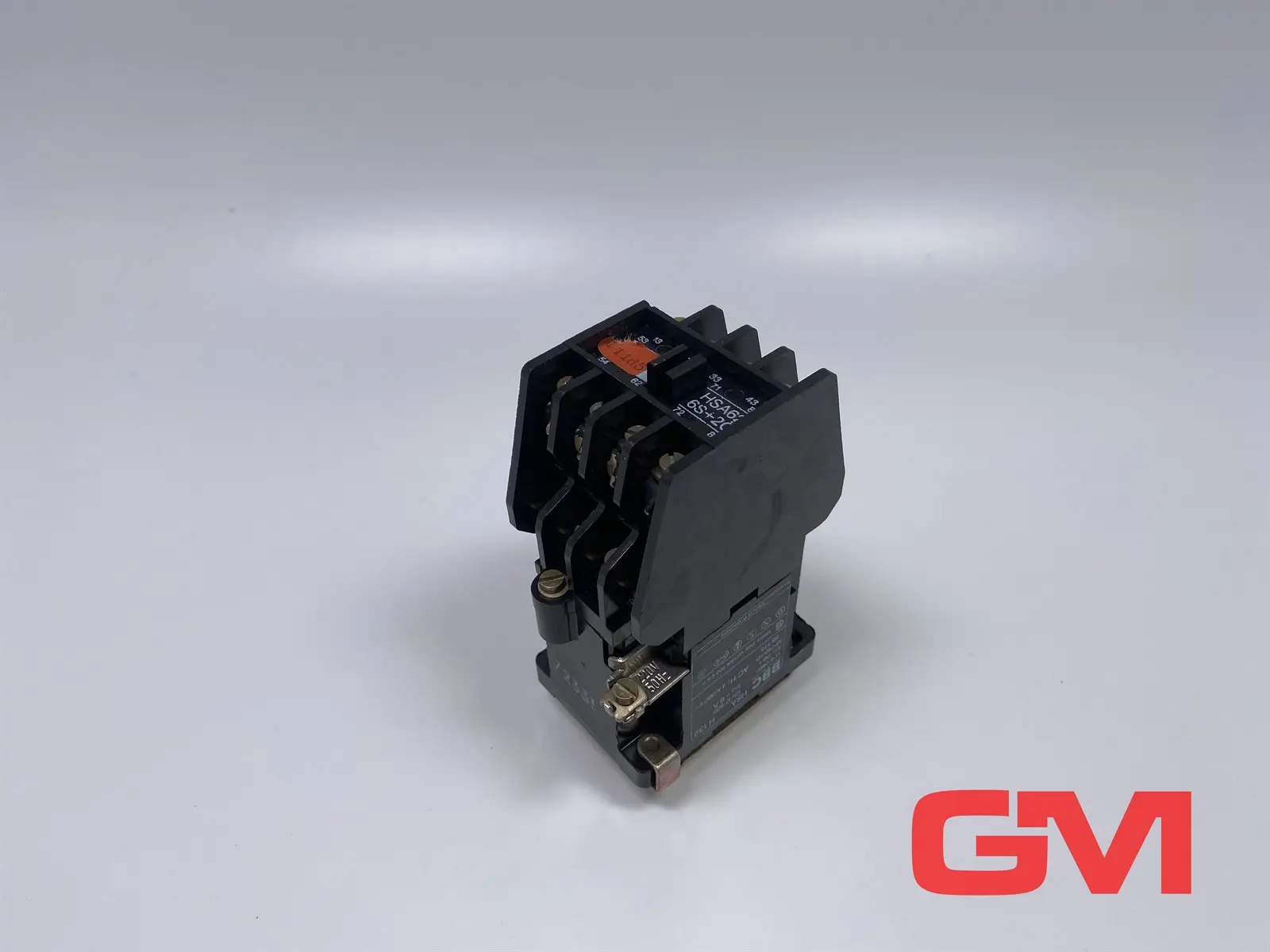 Produktfoto 1 von BBC Brown Boveri Schütz HSA62 6S + 2Ö contactor 220V 50Hz 4-polig HSA beschädigt