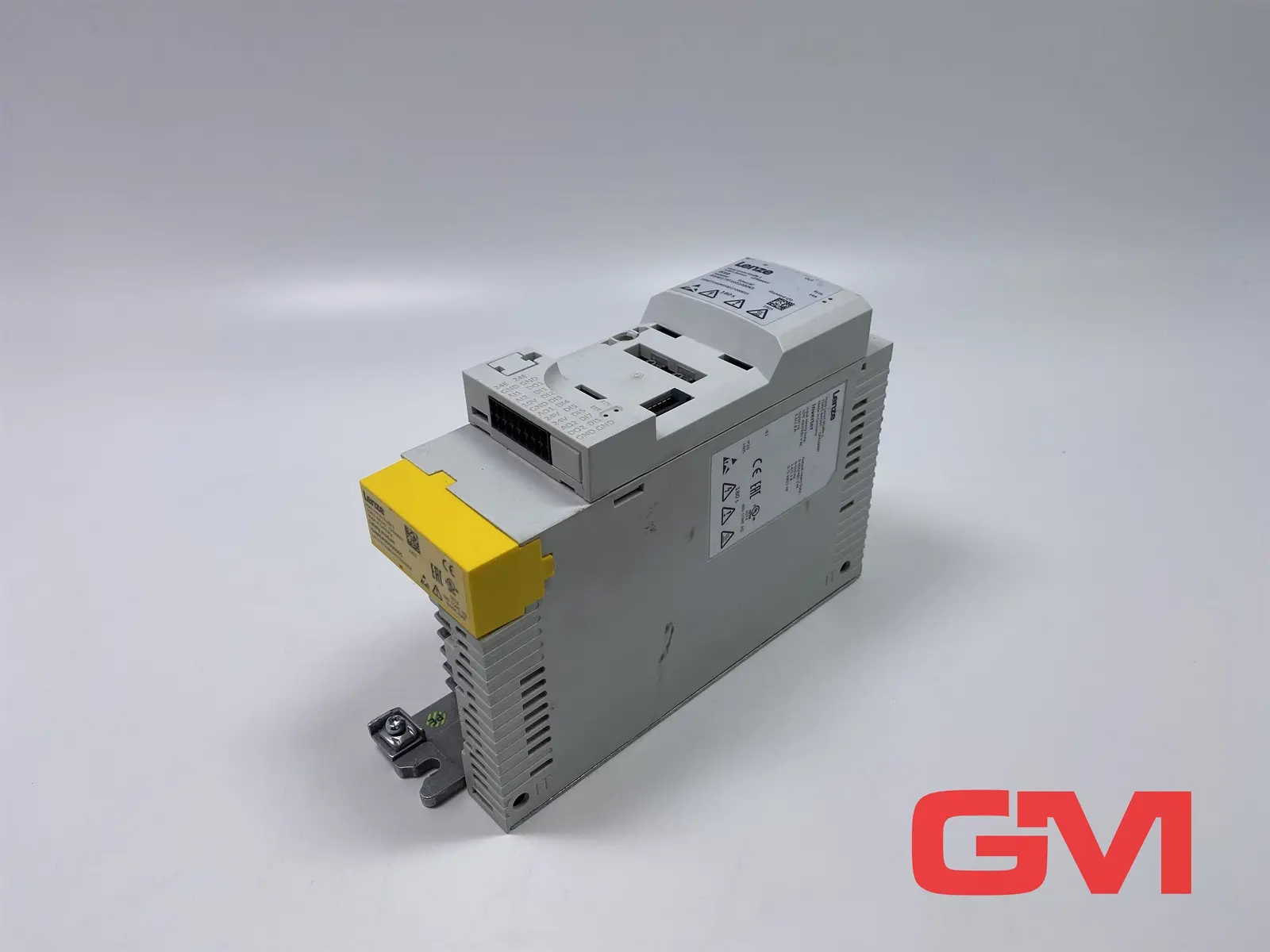 Produktfoto 1 von Lenze Frequenzumrichter i550 Inverter I55AE175F1001000KS 0,75kW + I5MASAV000000S