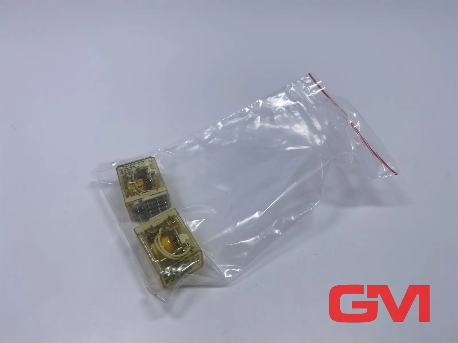 Produktfoto 1 von VE 2x idec Steckrelais RY4S-UAC120V plug-in relay 120 VAC Miniaturrelais  RY4S-U