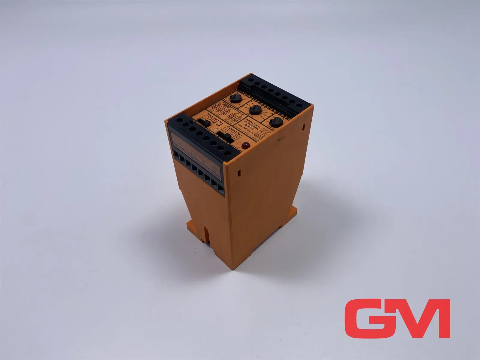 Produktfoto 1 von ifm electronic Drehzahlwächter D100 speed monitor Typ DZ34-A efector 220V AC