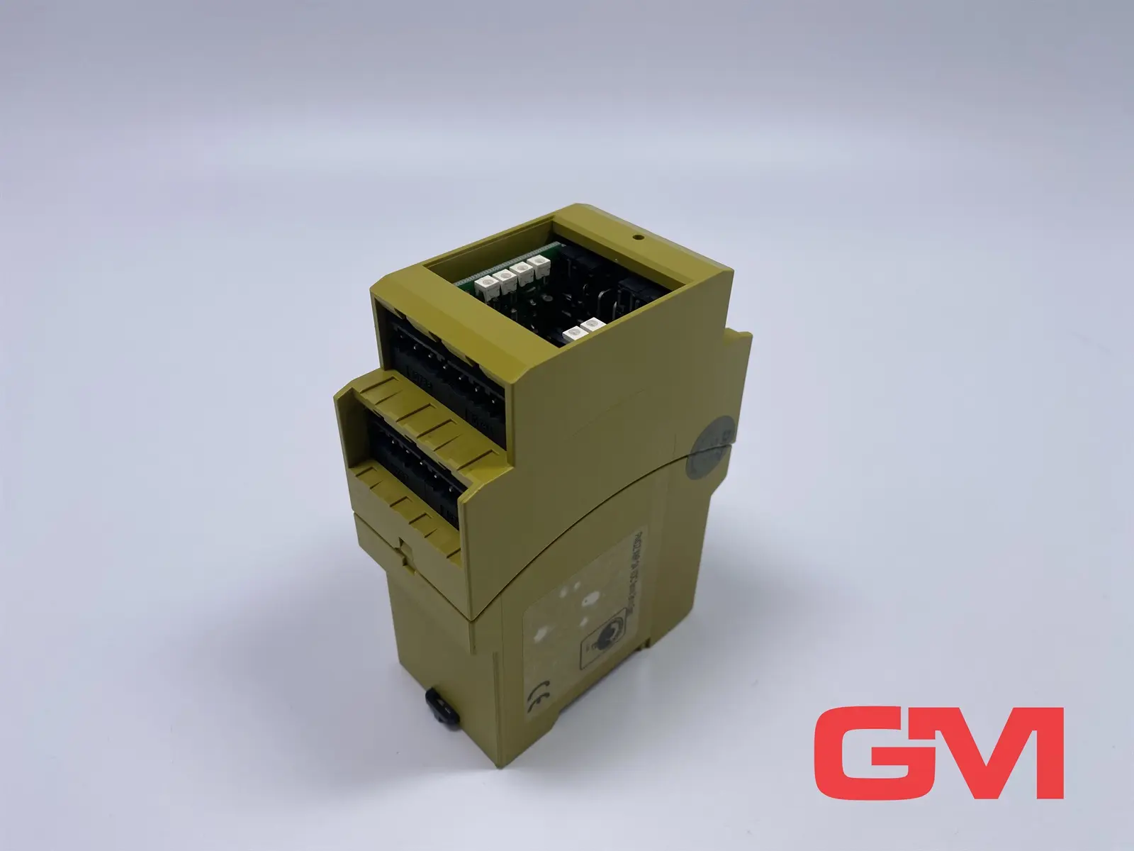 Produktfoto 1 von PILZ Sicherheitsschaltgerät 777760 safety relay PNOZ X8P 24VDC beschädigt