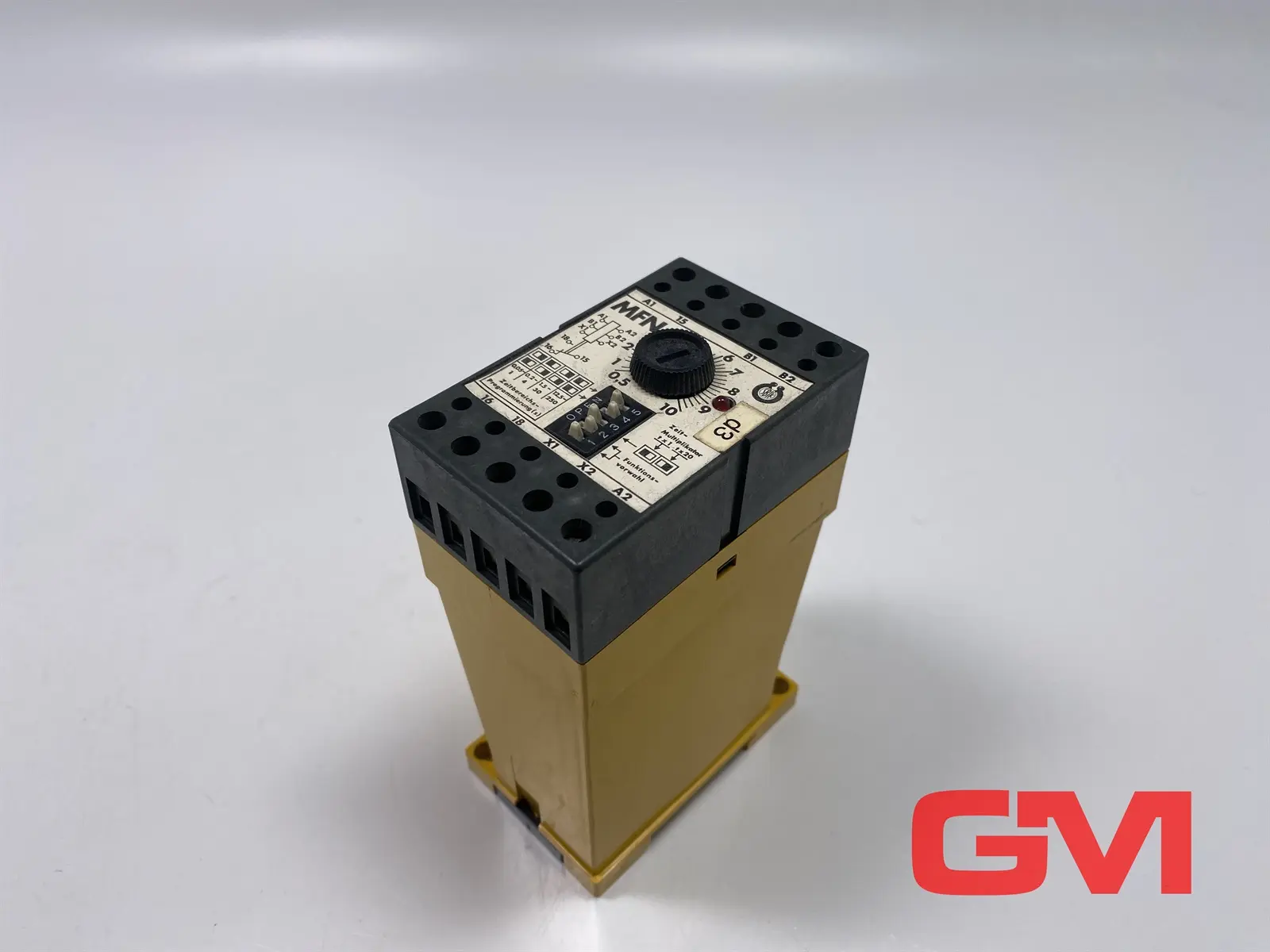 Produktfoto 1 von Schiele Multifunktionszeitrelais MFN 2 579 300 00 time relay 380VAC 6A 257930000