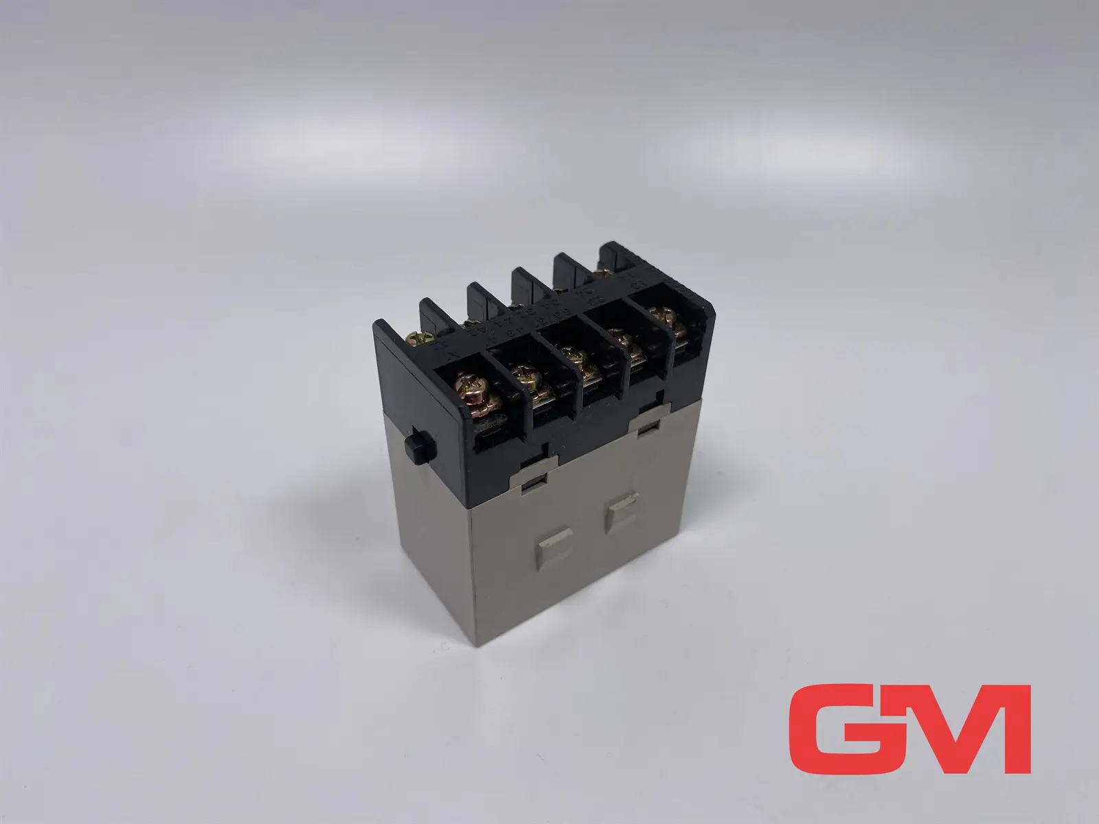 Produktfoto 1 von Omron Hochleistungsrelais G7J-2A2B-B power relay 24VDC Industrierelais NC 8A