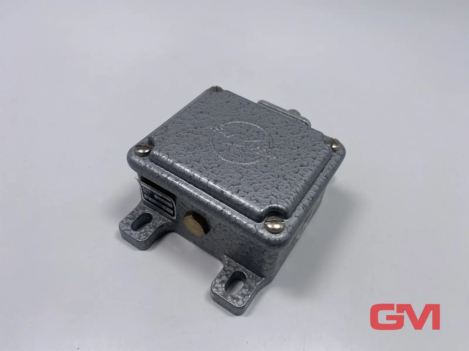 Produktfoto 1 von Bernstein Grenztaster N15-SU1 Enschalter Schalter Stößel tastend ending switch