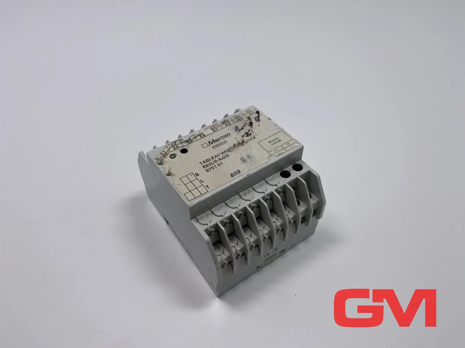 Produktfoto 1 von Merten Tableauansteuerung REG/8-4x24 control module 675101 REG-K/8-4x24