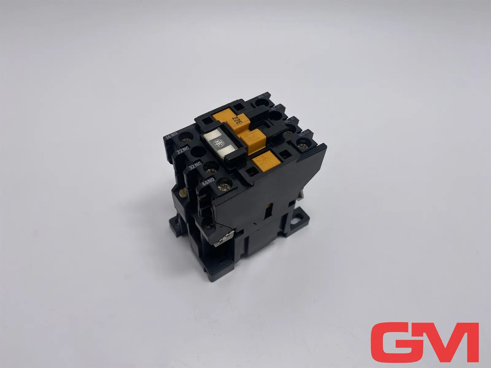 Produktfoto 1 von Telemecanique Schütz CA2-DN1229A65 contactor 110V50Hz 110-120V60Hz Klammer fehlt