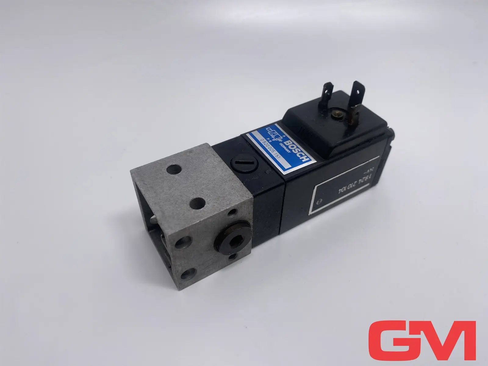 Produktfoto 1 von Bosch 3/2-Wegeventil 0 820 005 151 3/2-way valve 0820005151 1824210104 24V