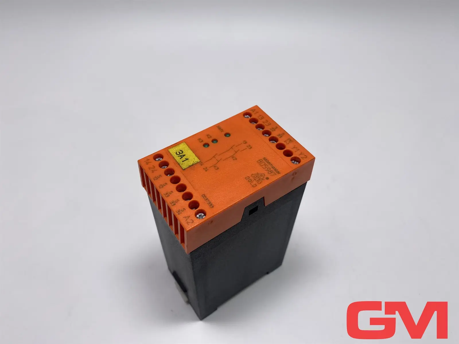 Produktfoto 1 von E. Dold&Söhne Sicherheitsrelais BD5987.02 AC230V 50/60HZ safety relay 0037333