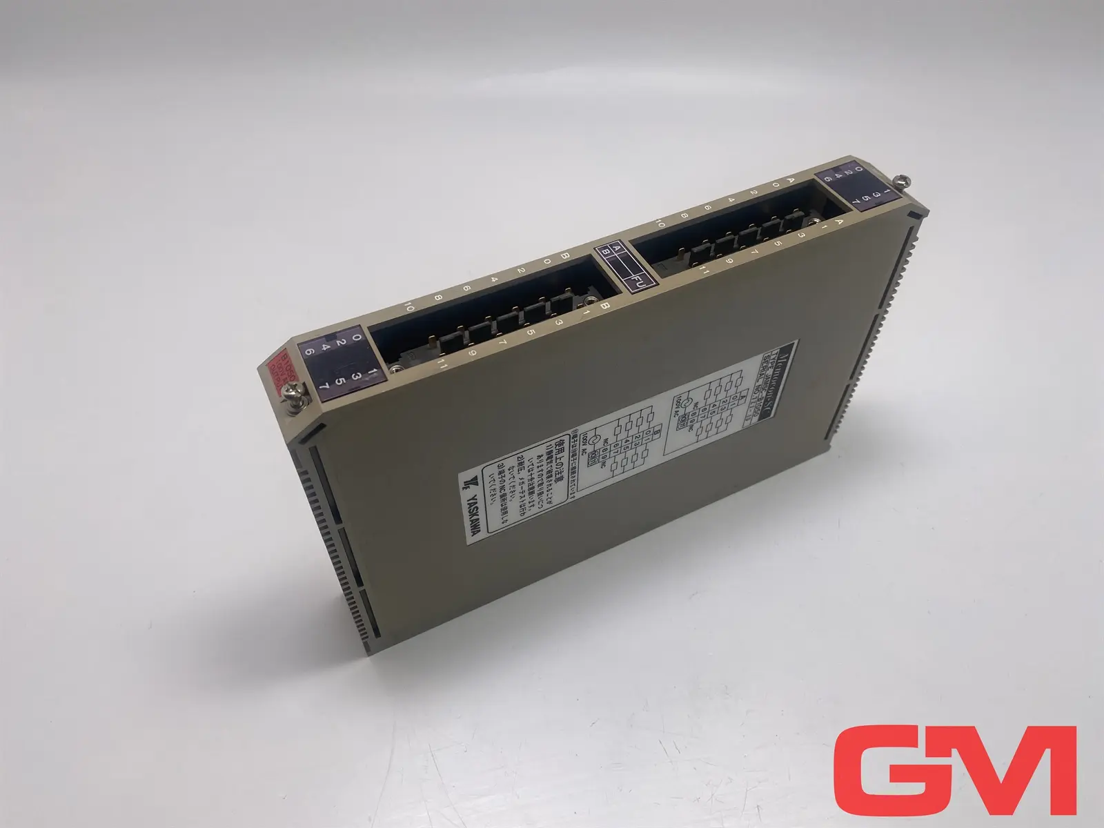 Produktfoto 1 von Yaskawa Ausgangsmodul JAMSC-B1050 100V AC Output Module leicht beschädigt