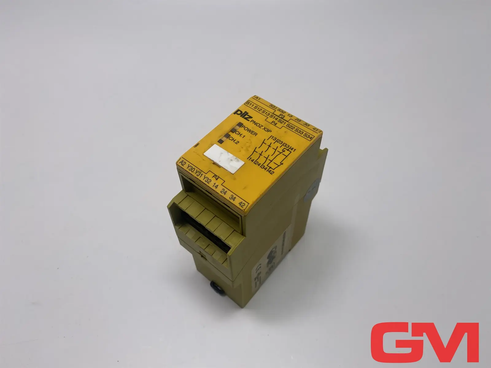 Produktfoto 1 von Pilz Not-Aus-Schaltgerät 777310 safety relay PNOZ X3P 24VDC 24VAC Stecker fehlt