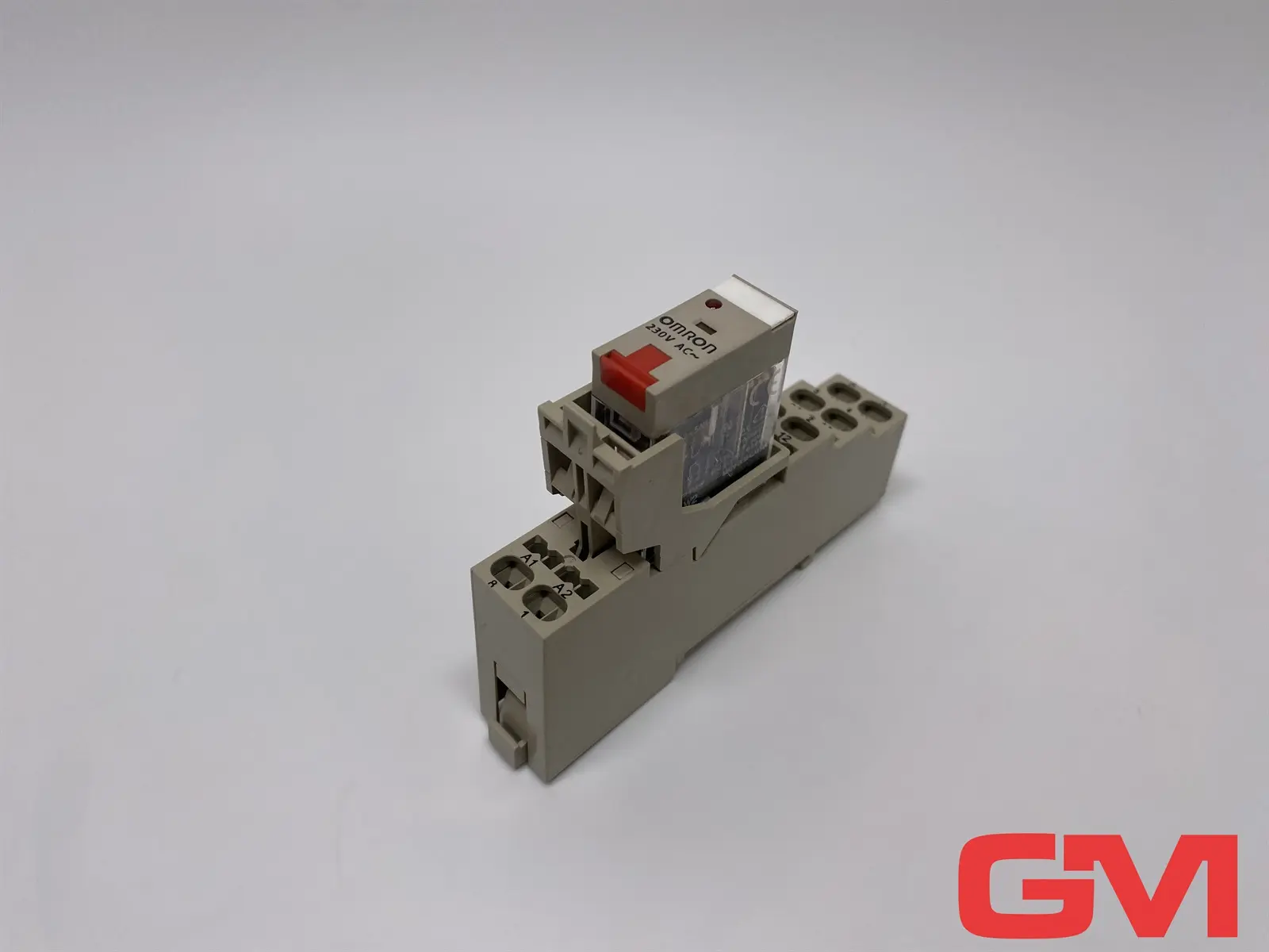 Omron Steckrelais G2R-2-SNI 230VAC (S) plug-in relay 230V AC + Sockel P2RF-08-S