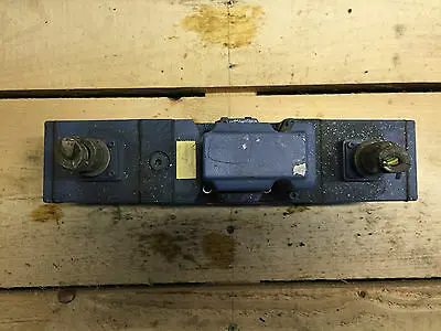 Produktfoto 1 von MOOG Hydraulic Servo Valve D 651 129 D U70 FQEAC NGY0