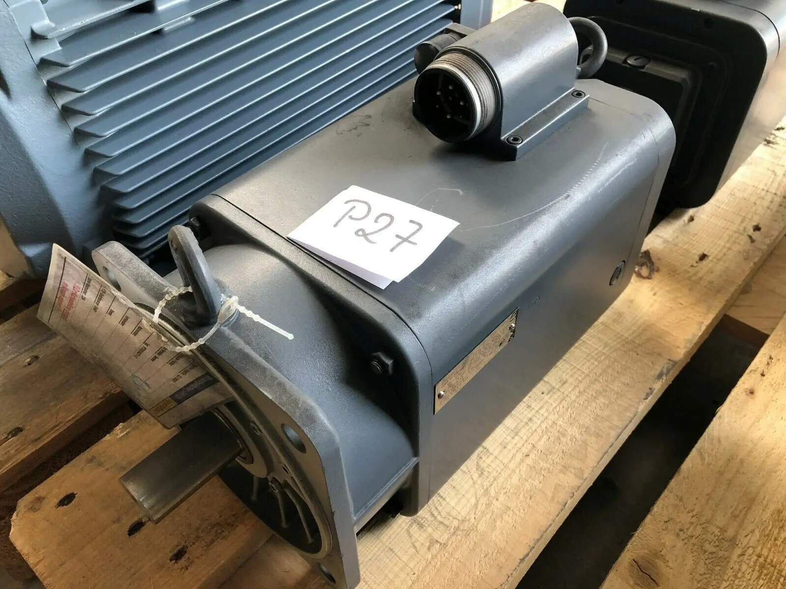 Produktfoto 1 von Siemens 1FT5102-0AC71-1-Z Permanent Magnet Motor 1FT5102