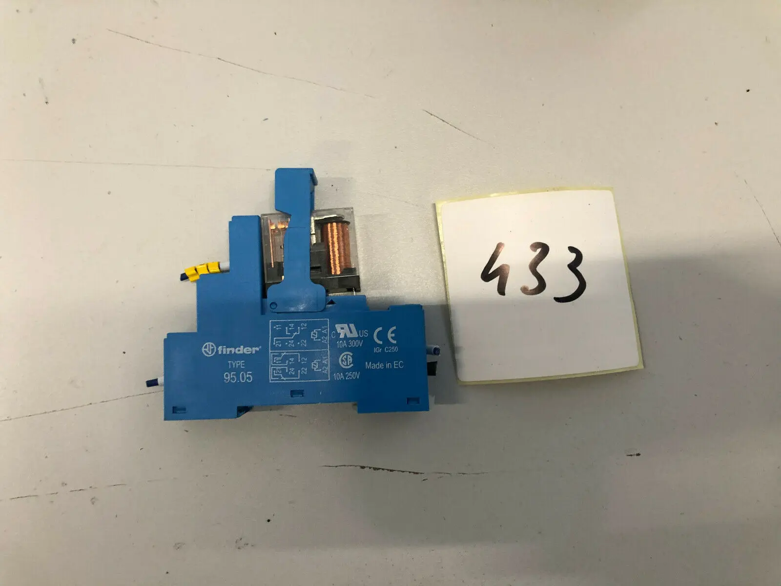 Produktfoto 1 von Finder 95.05 + Omron G2R