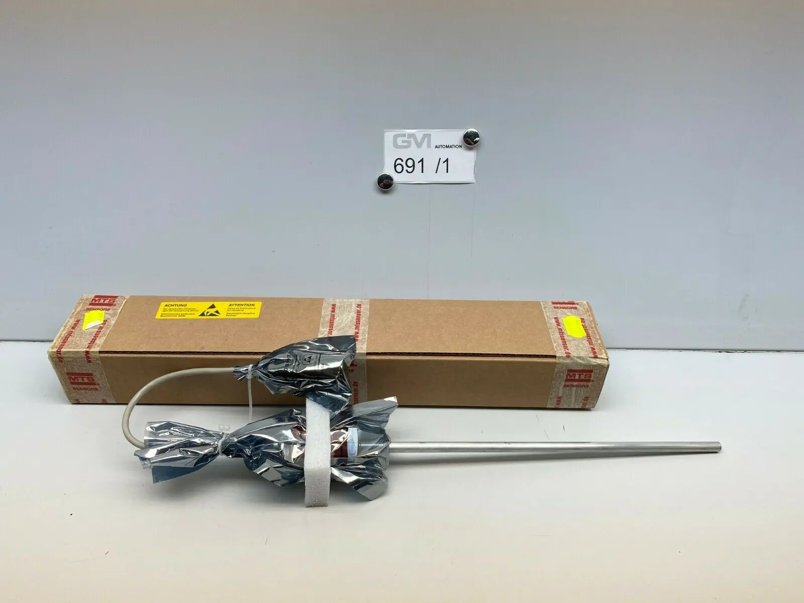 Produktfoto 1 von MTS Temposonics GHA0250MRR82R01 Positionsgeber Wegsensor 250mm Wegaufnehmer