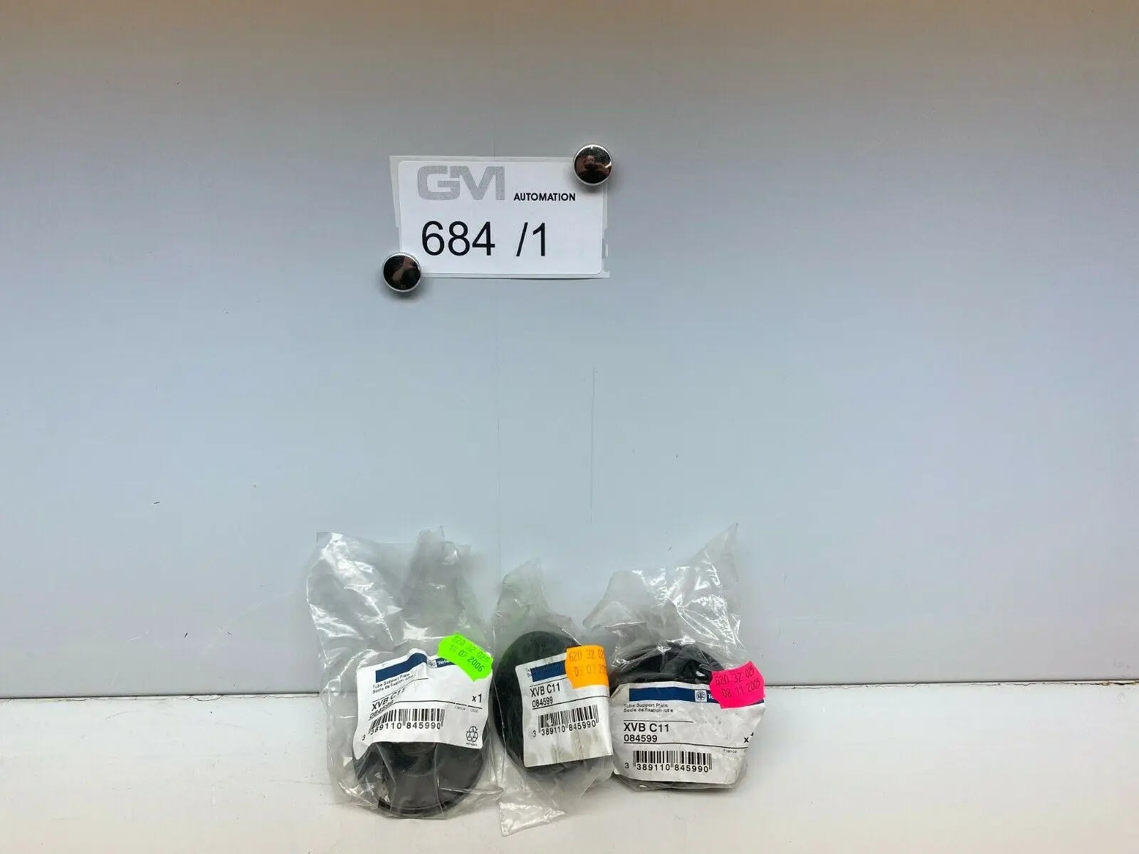 Produktfoto 1 von Telemecanique XVB C11 Signalturmfuß 084599 Befestigungsfuß