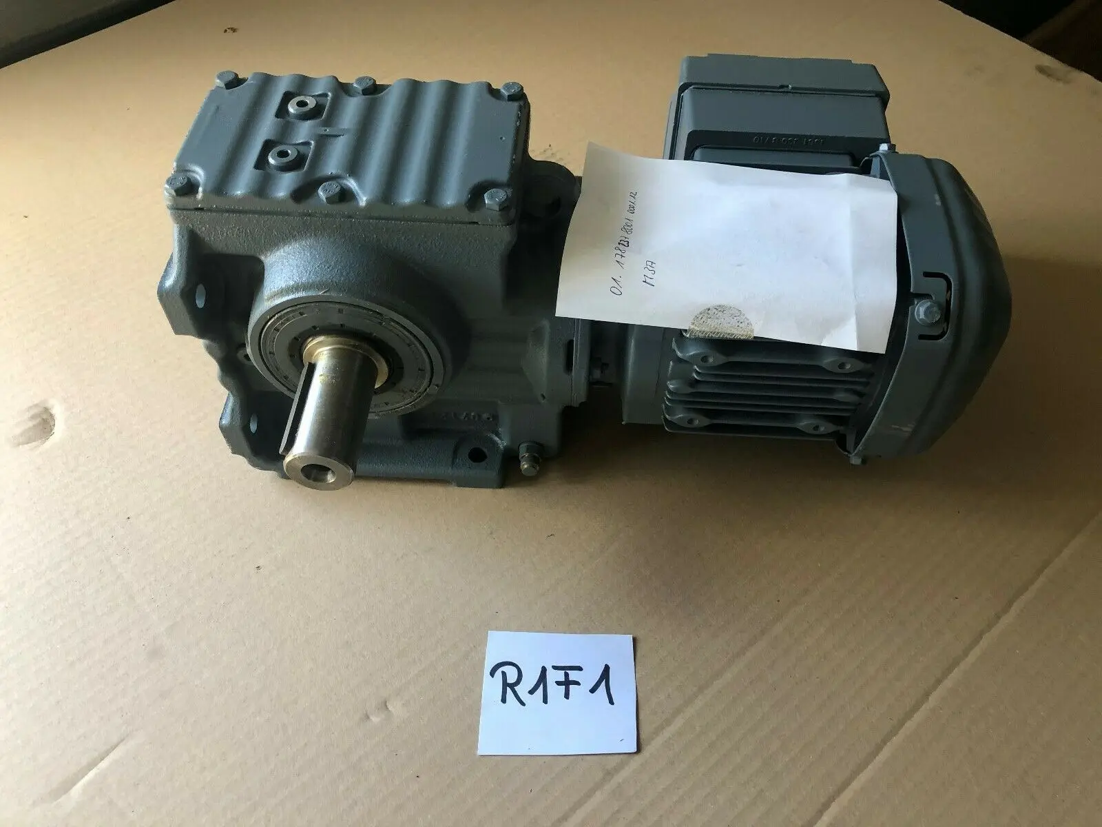 Produktfoto 1 von SEW S57 DRS71S4/IS DRS 71 S4 Getriebemotor  1380 / 19 r/min 0,37 kW