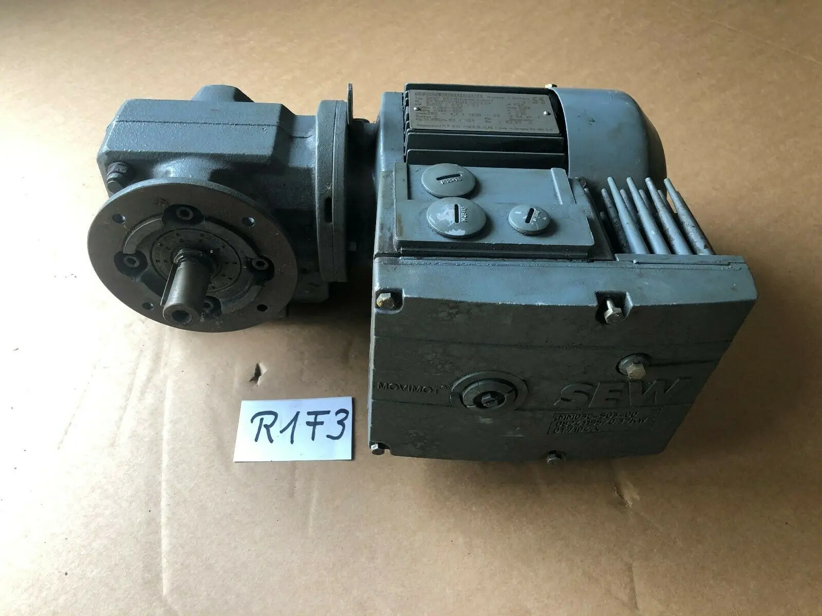 Produktfoto 1 von SEW SF37 DT71D4 MM03 BW1 Getriebemotor 0,37 kW 380 - 500 V 280 - 1400 r/min