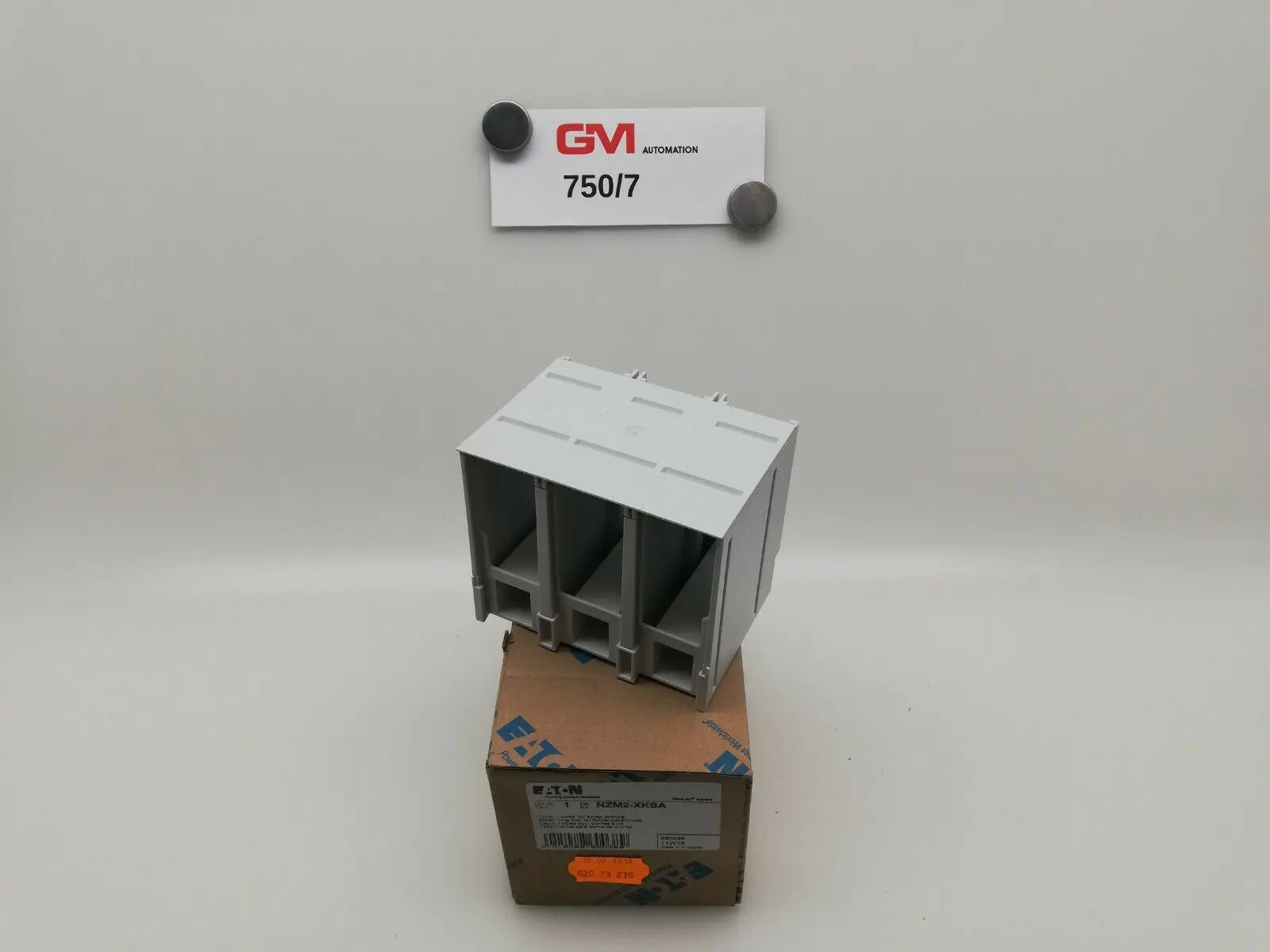 Produktfoto 1 von Eaton Moeller NZM2-XKSA Abdeckung 3pol Schraubanschluss Cover screw terminal